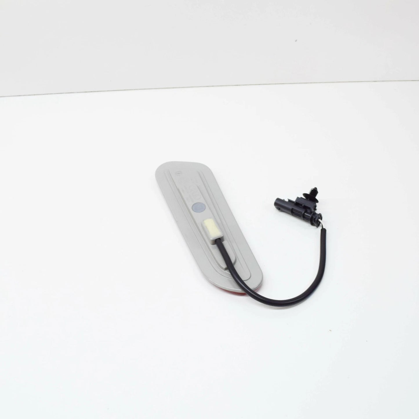 NEW AUDI R8 4S FRONT RIGHT REFLECTOR 4S0945072B 2018