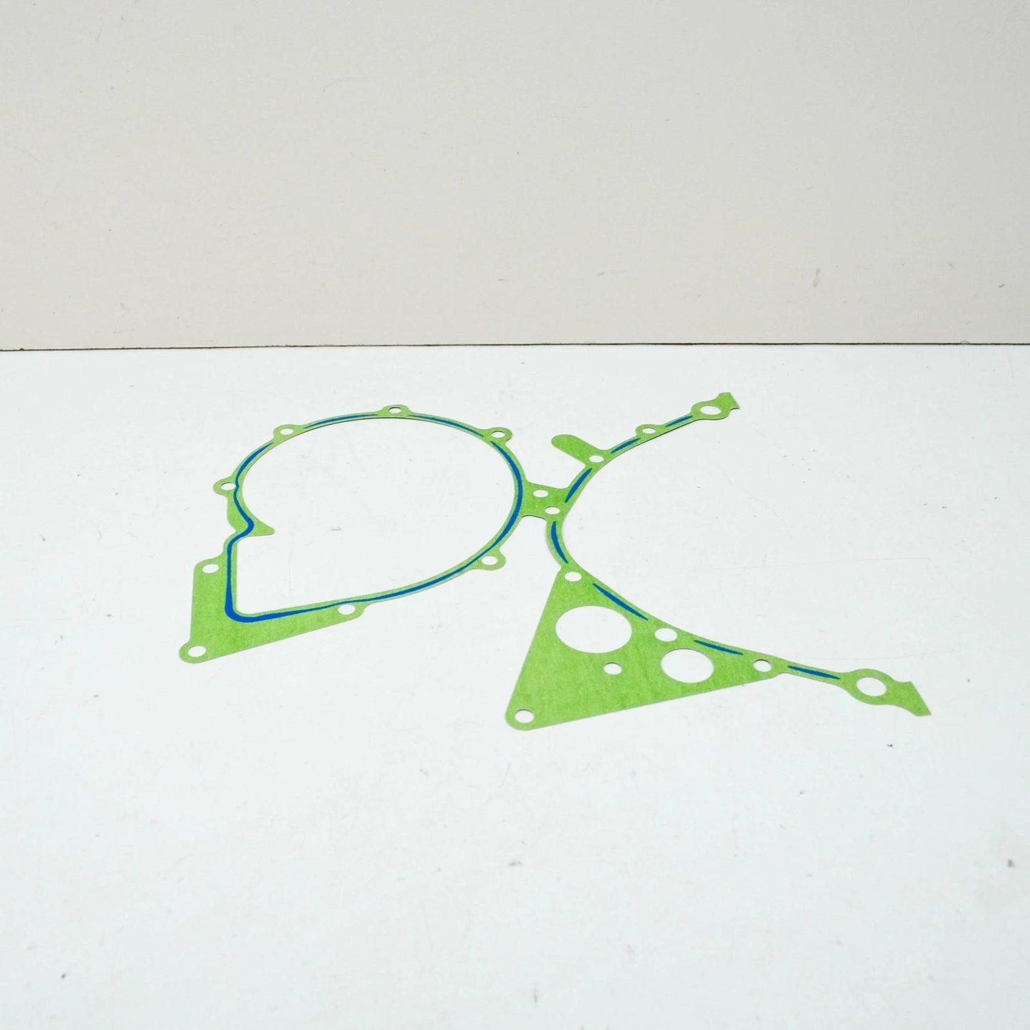 NEW BMW 7 E38 ENGINE TIMING COVER GASKET LOWER 11141725756 ORIGINAL