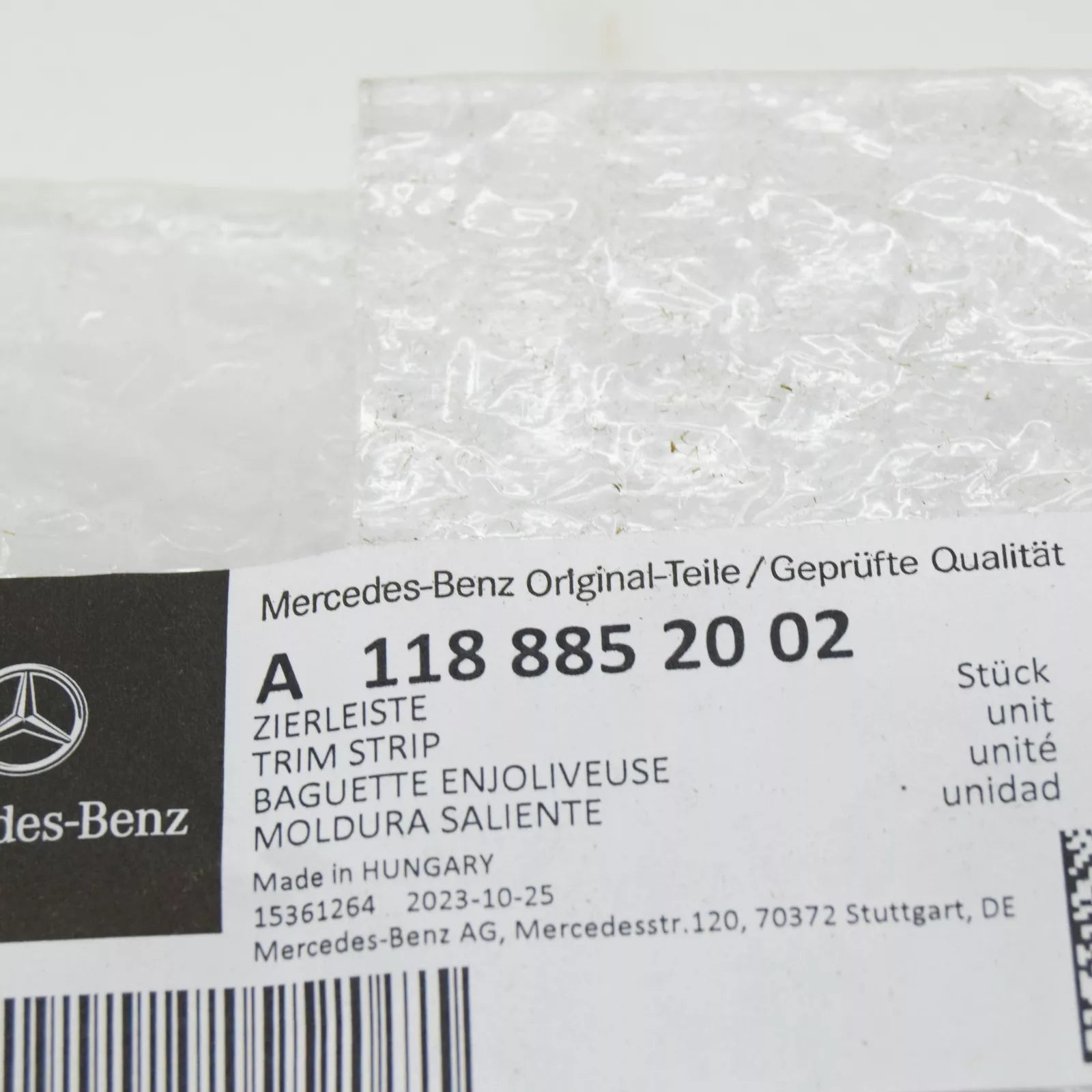 NEW MERCEDES-BENZ CLA C118 REAR BUMPER CENTER TRIM STRIP A118885200264 ORIGINAL