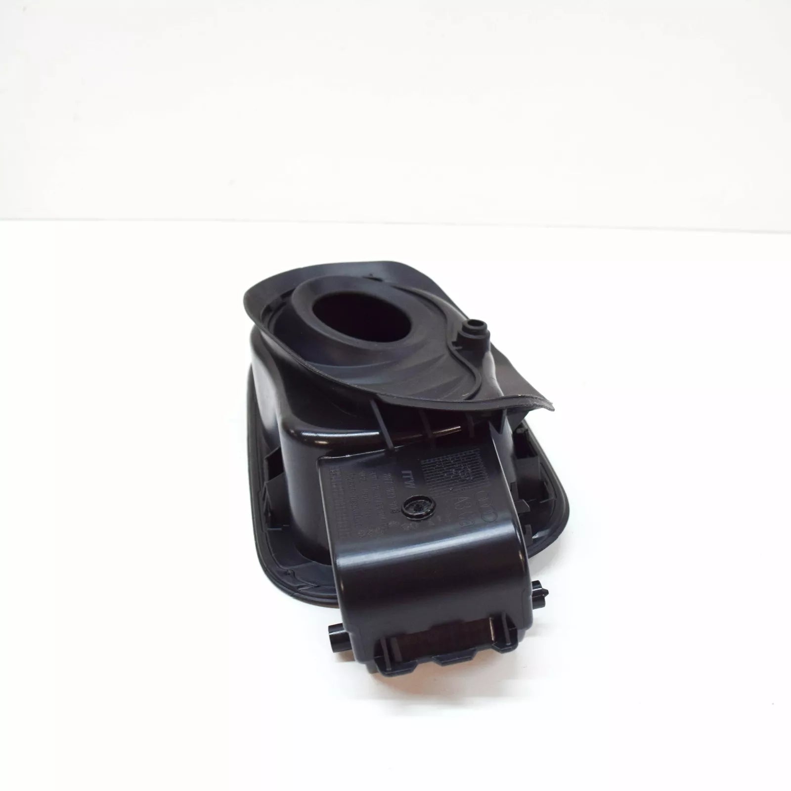 NEW AUDI A3 CONVERTIBLE 8V FUEL FILLER FLAP INSERT 8V7809906B