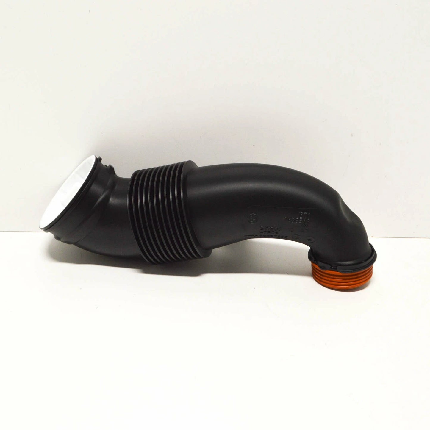 NEW BMW X5 F15 F85 RIGHT AIR INTAKE BOOT PIPE 13717638568 ORIGINAL