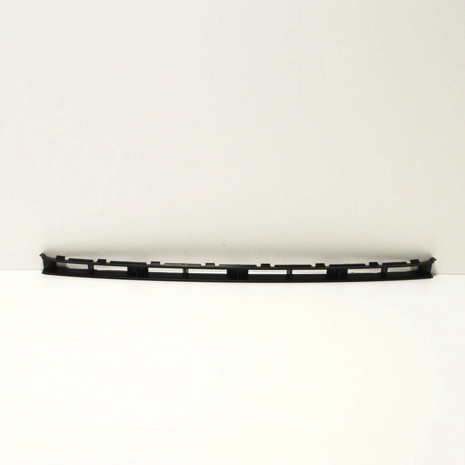 NEW AUDI TT 8J FRONT BUMPER LOWER CENTER GRILLE 8J0807697F