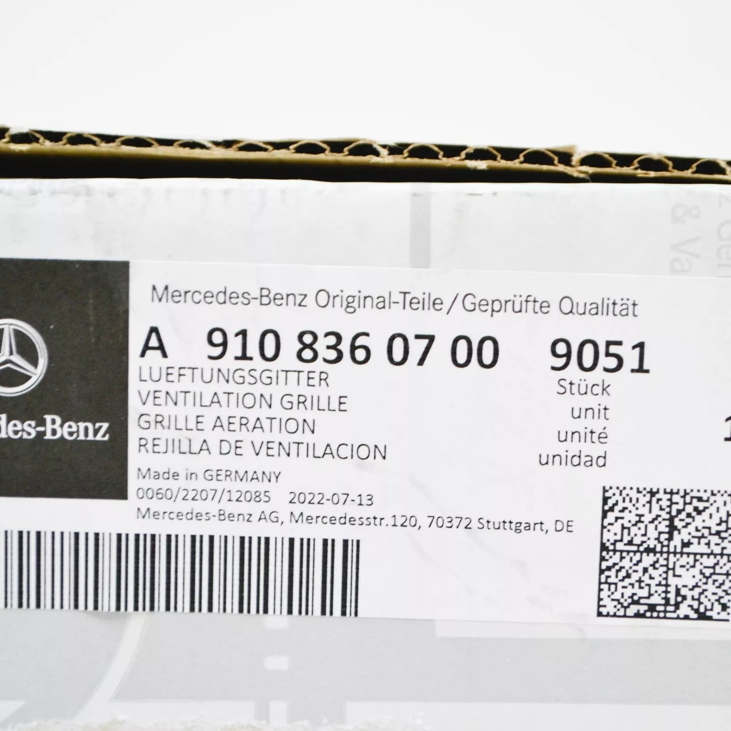 NEW MB SPRINTER W907 ENGINE HOOD LEFT GRILLE RHD A91083607009051