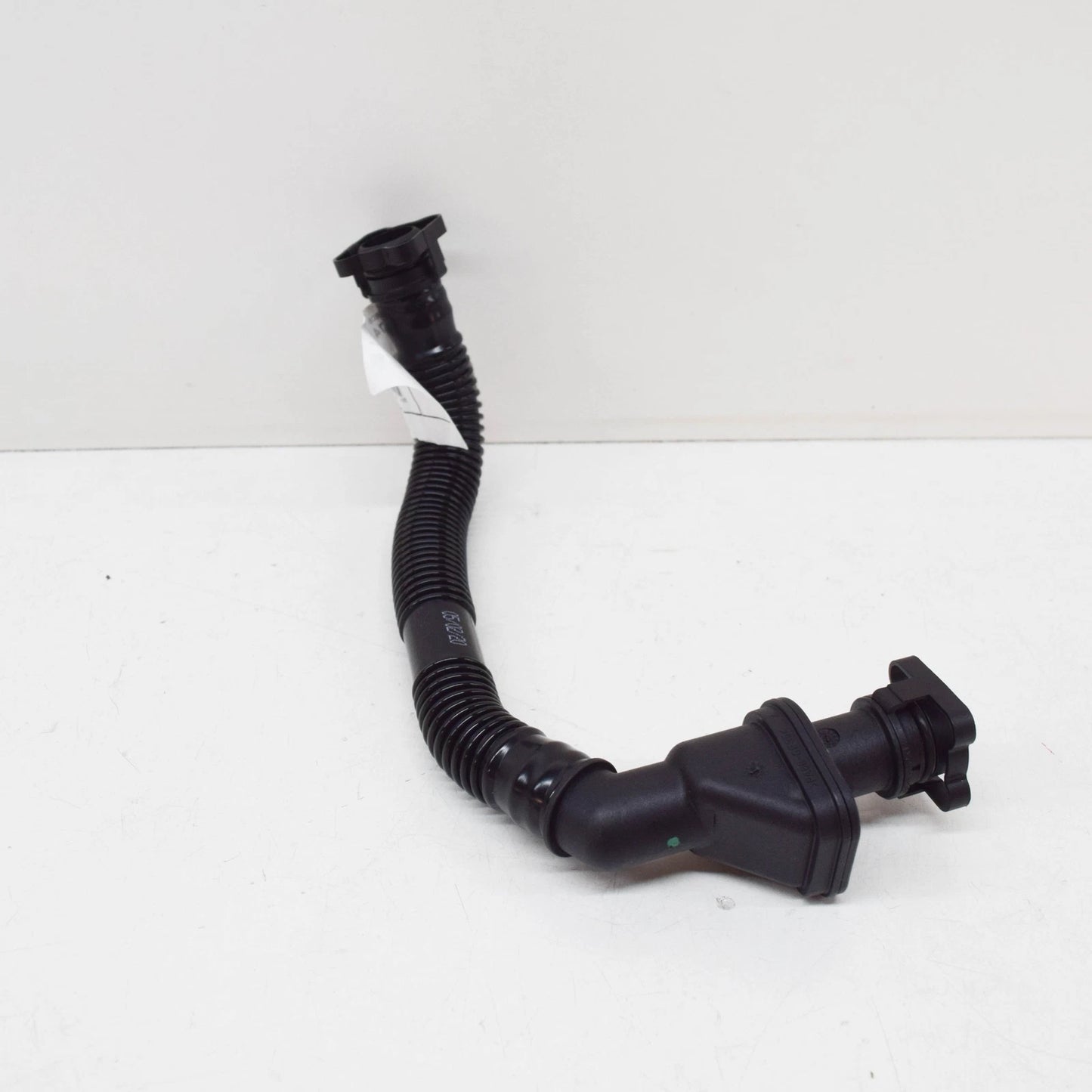 NEW BMW E71 F01 F02 SAC SEDAN INTAKE MANIFOLD VENT HOSE 7574114 11157574114