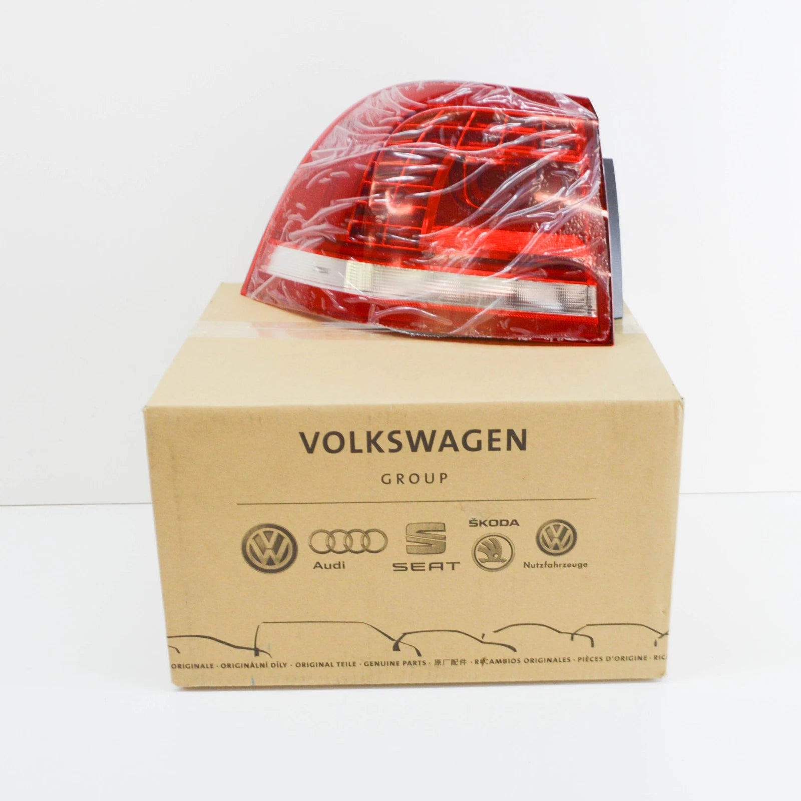 NEW VW TOUAREG 7P REAR LEFT OUTER LED TAILLIGHT 7P6945207A ORIGINAL