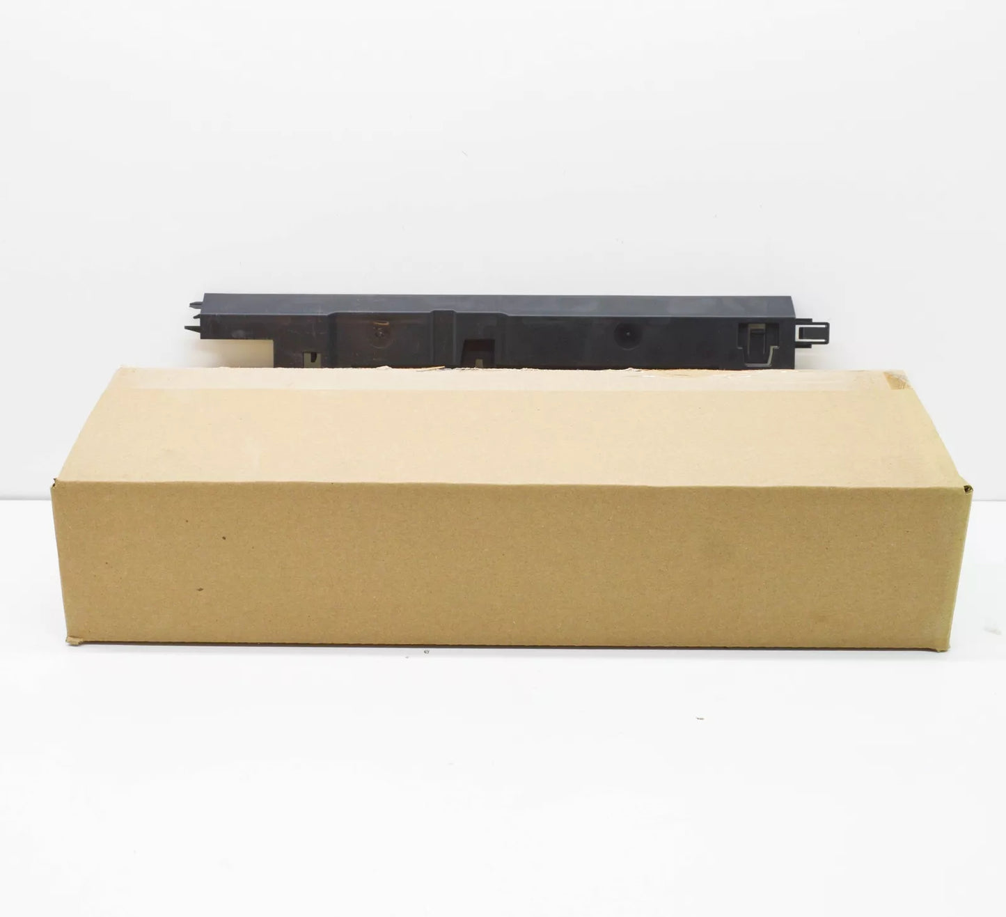 NEW BMW X3 G01 RADIATOR LEFT SIDE COVERING 17118665242 8665242 ORIGINAL