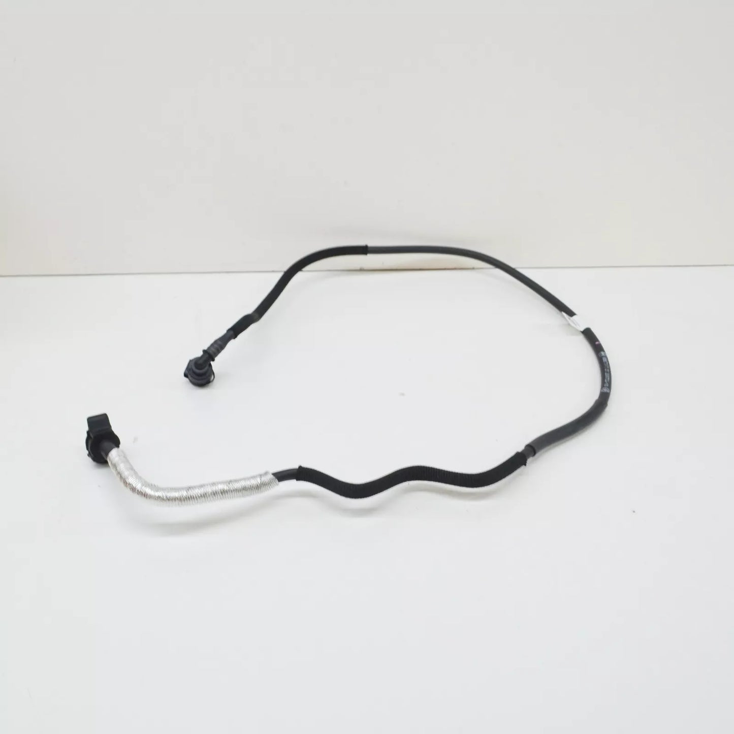 NEW BMW X1 F48 CYLINDER HEAD EXPANSION TANK PIPE 17129887040 ORIGINAL