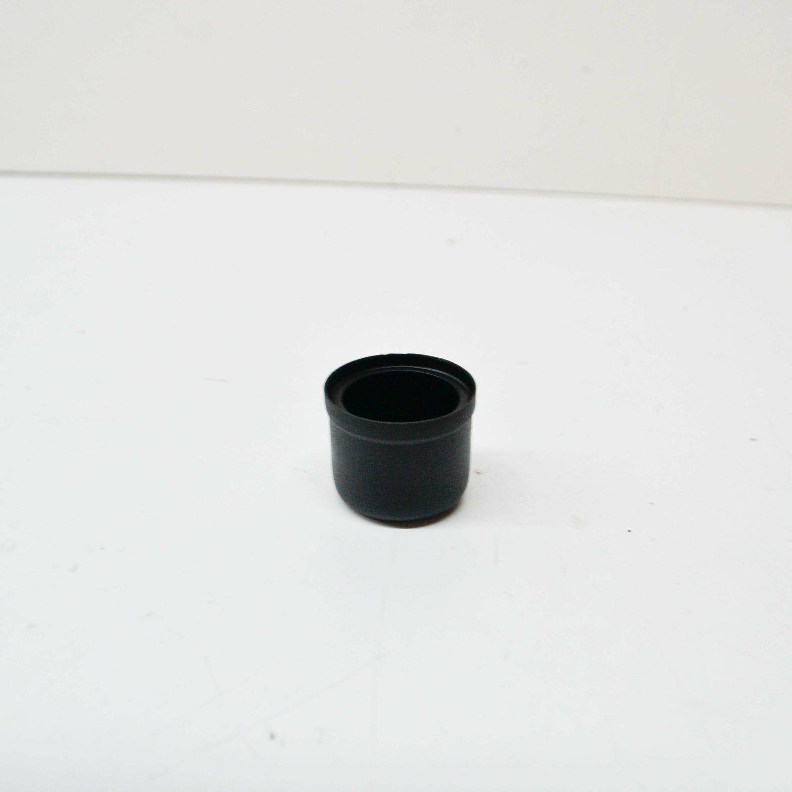 new mercedes-benz c w203 front suspension strut mount cap a2033230038 original