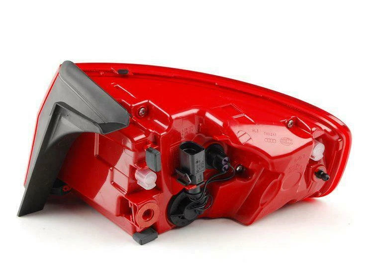 NEW AUDI A4 B8 REAR LEFT OUTER LED TAILLIGHT 8K5945095AD ORIGINAL