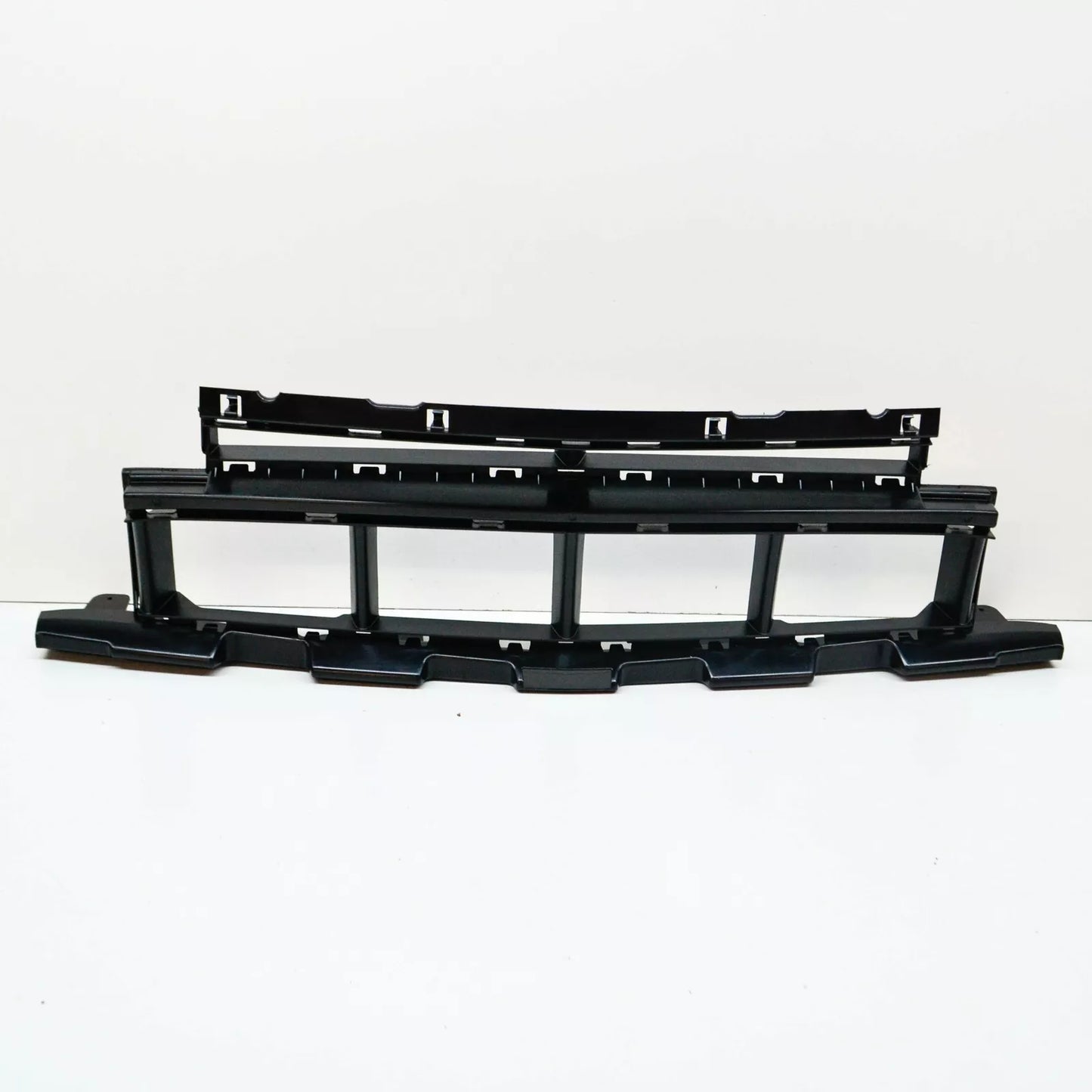 NEW MB A W176 AMG FRONT BUMPER CENTER LOWER GRILLE A1768852600