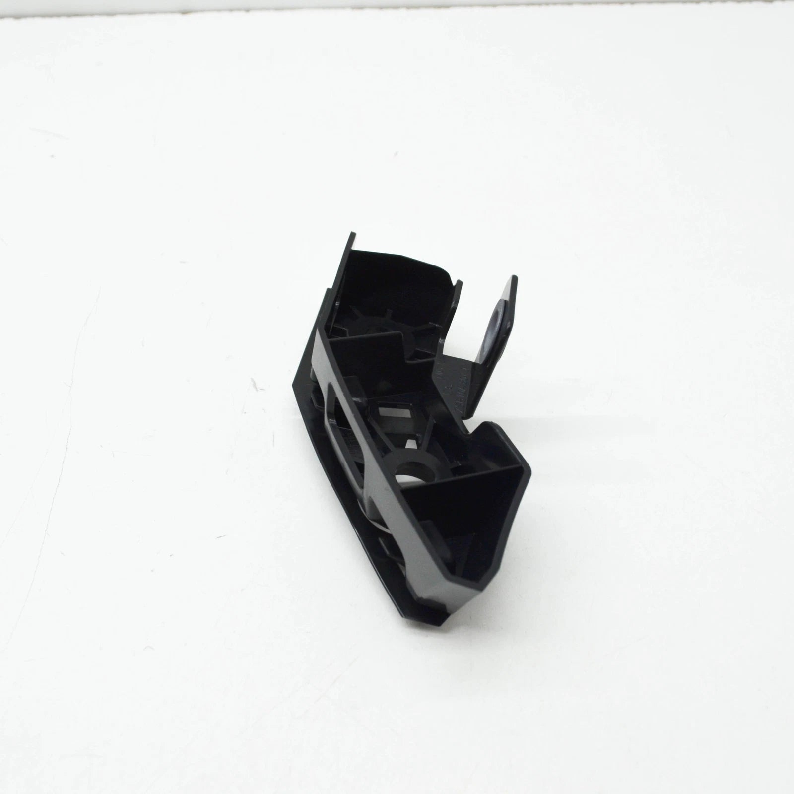 NEW VOLKSWAGEN ID.3 E11 FRONT LEFT BUMPER BRACKET 10A807049 ORIGINAL