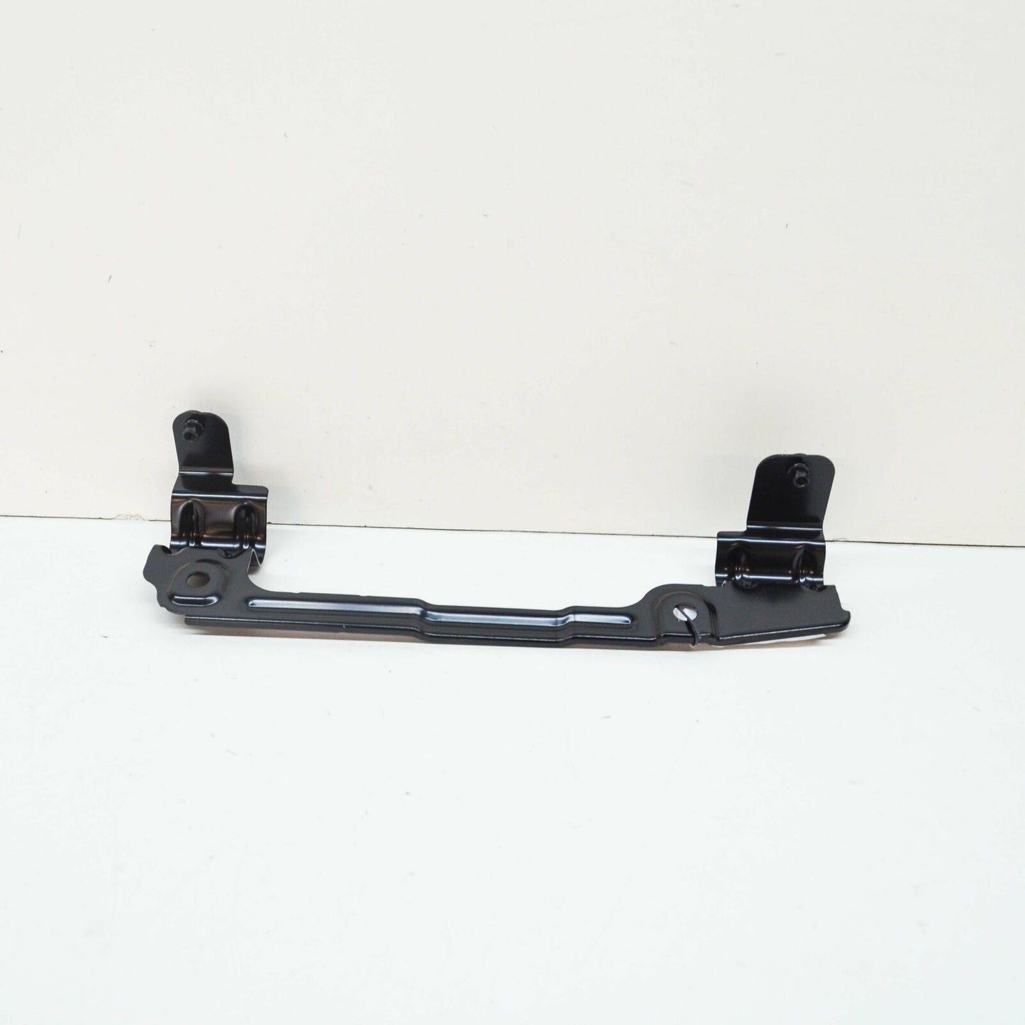 NEW AUDI A6 C8 FRONT LEFT FENDER WING UPPER HOLDER 4K0821167 ORIGINAL