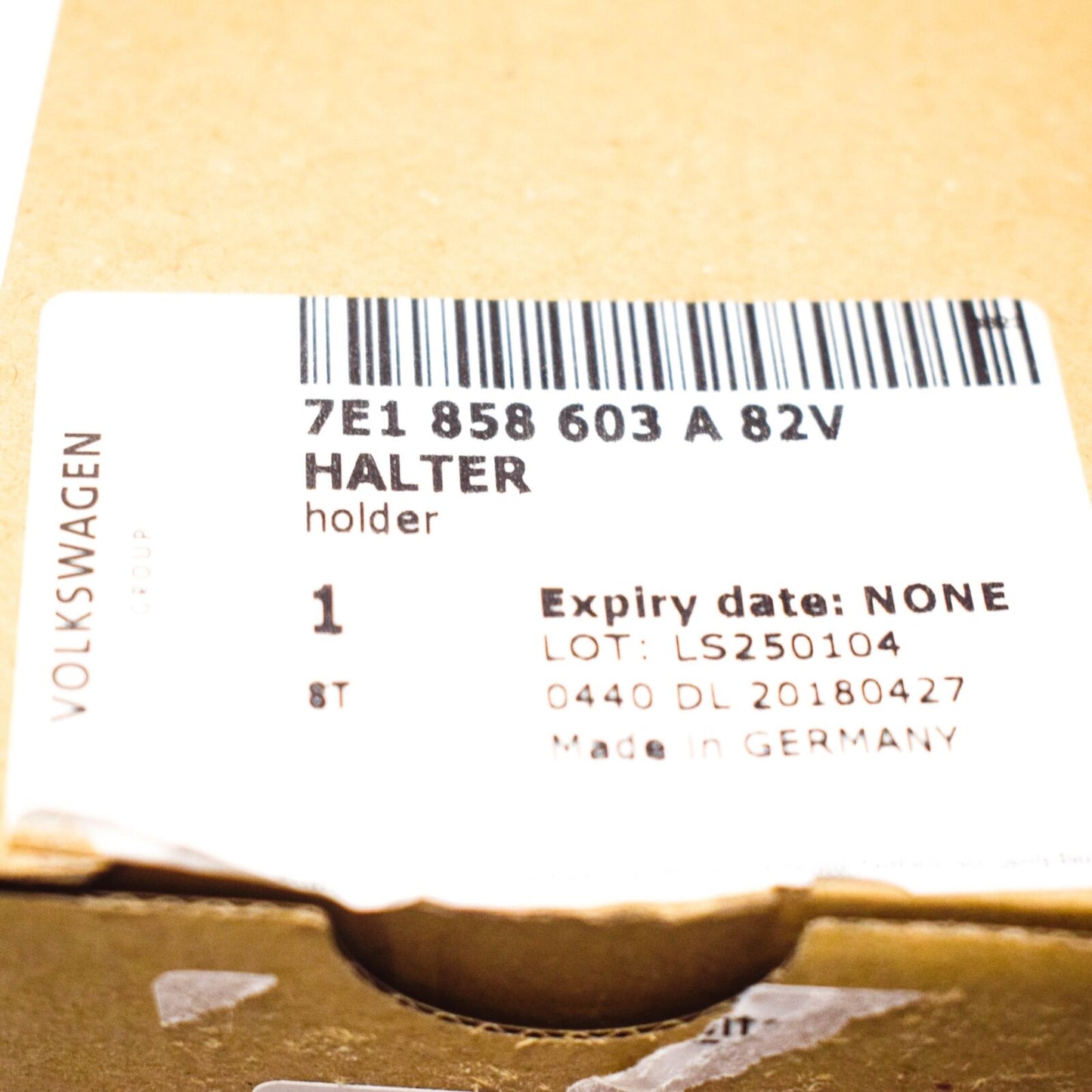 NEW VW TRANSPORTER T6 FRONT DASHBOARD LEFT DRINK HOLDER 7E1858603A82V RHD