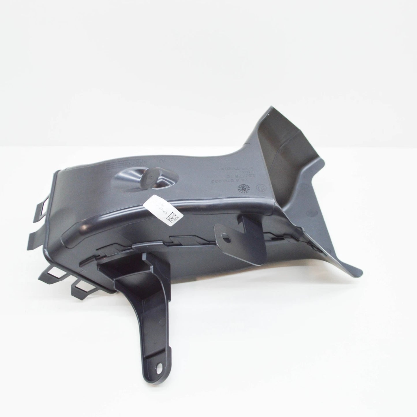 NEW BMW X6 G06 LEFT FRONT AIR INTAKE PIPE 51748070233 8070233 2021 ORIGINAL