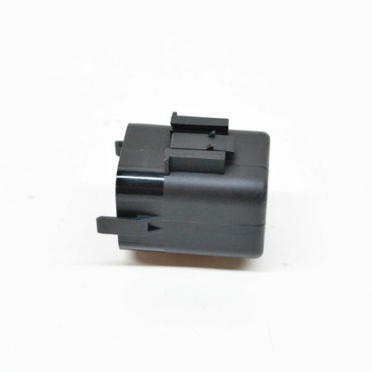 NEW MB C W204 ADDITIONAL RADIATOR VENT RELAY COVER A0015453903 ORIGINAL