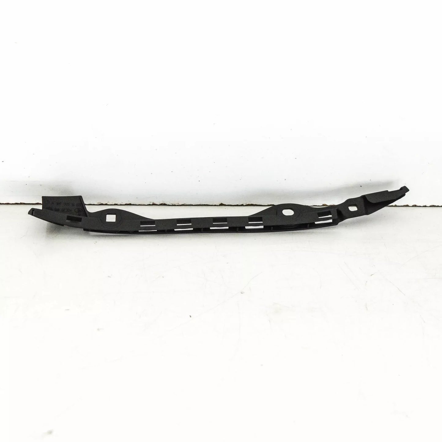 NEW MERCEDES BENZ A W169 REAR BUMPER RIGHT BRACKET A1698851463 ORIGINAL