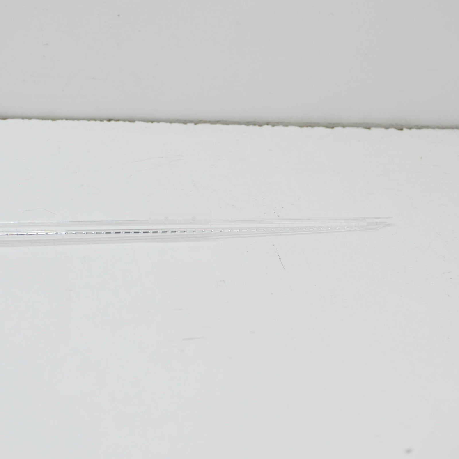 NEW MERCEDES-BENZ E-CLASS T-MODEL S212 REAR LEFT LIGHT GUIDE A2128250110