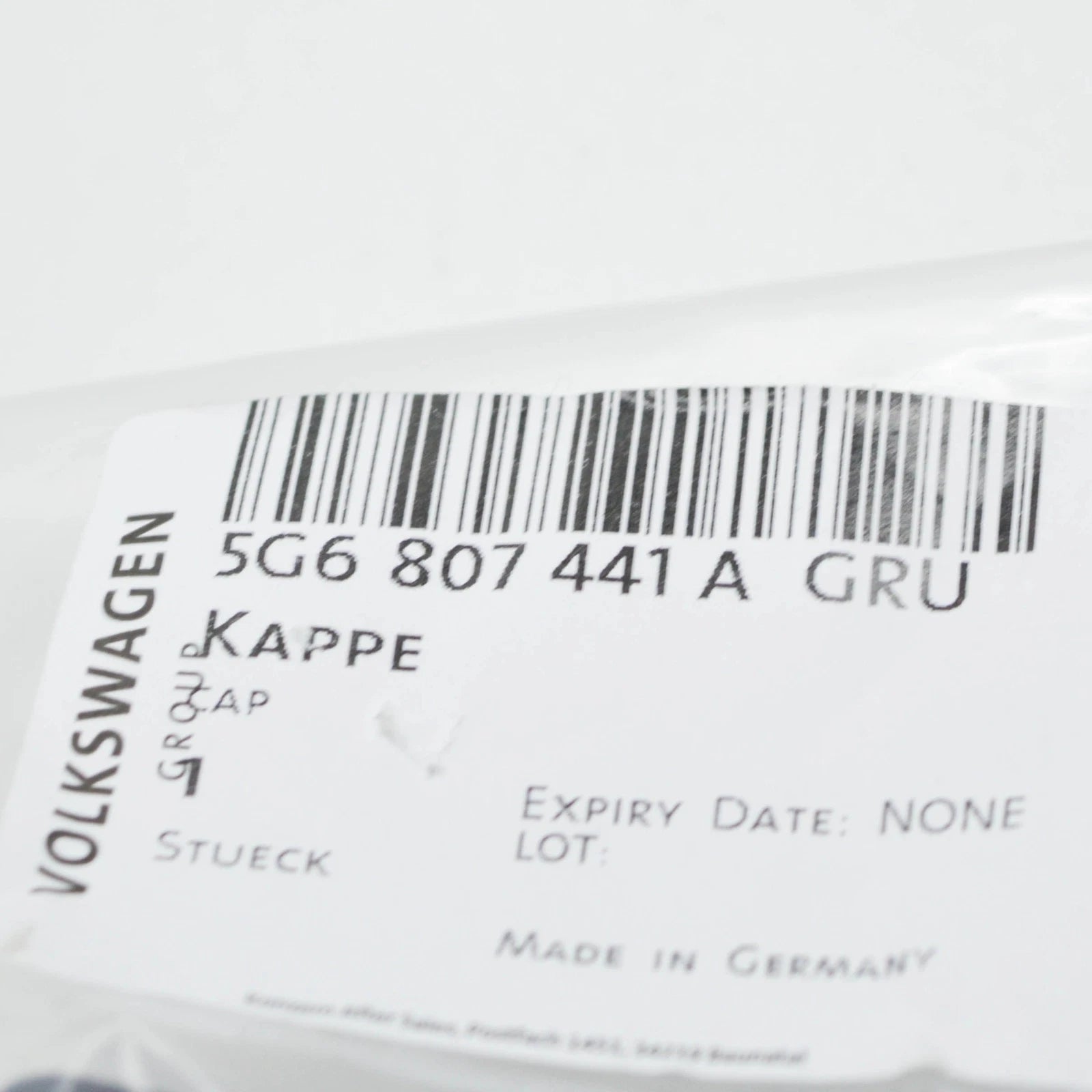 NEW VOLKSWAGEN GOLF 5G MK7 REAR BUMPER TOW EYE COVER 5G6807441AGRU ORIGINAL