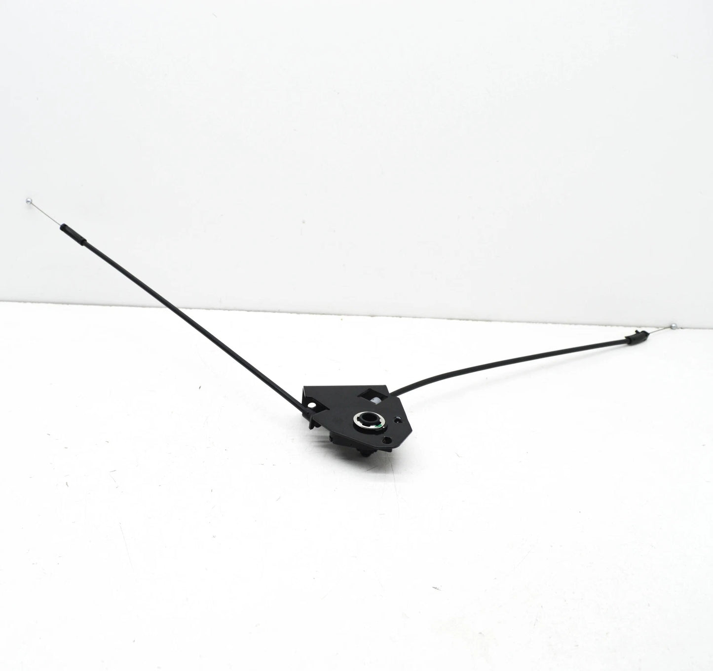 NEW AUDI A3 LIMOUSINE 8Y FRONT BONNET LOCK RELEASE CABLE 8Y0823529