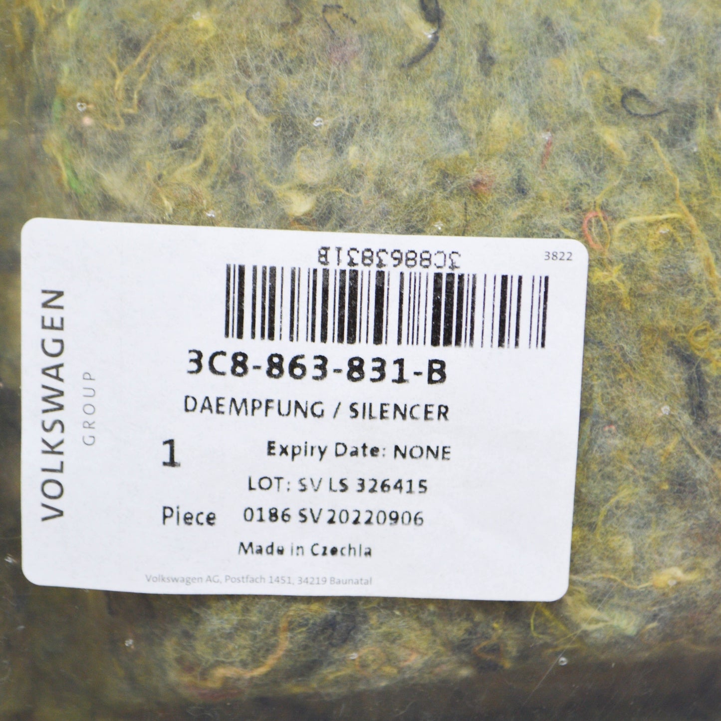 new volkswagen cc bonnet insulation panel 3c8863831b original