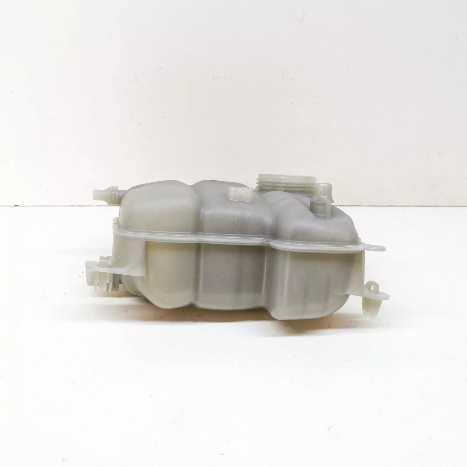 NEW MB A W177 ENGINE COOLANT EXPANSION RESERVOIR TANK A2475000049 ORIGINAL