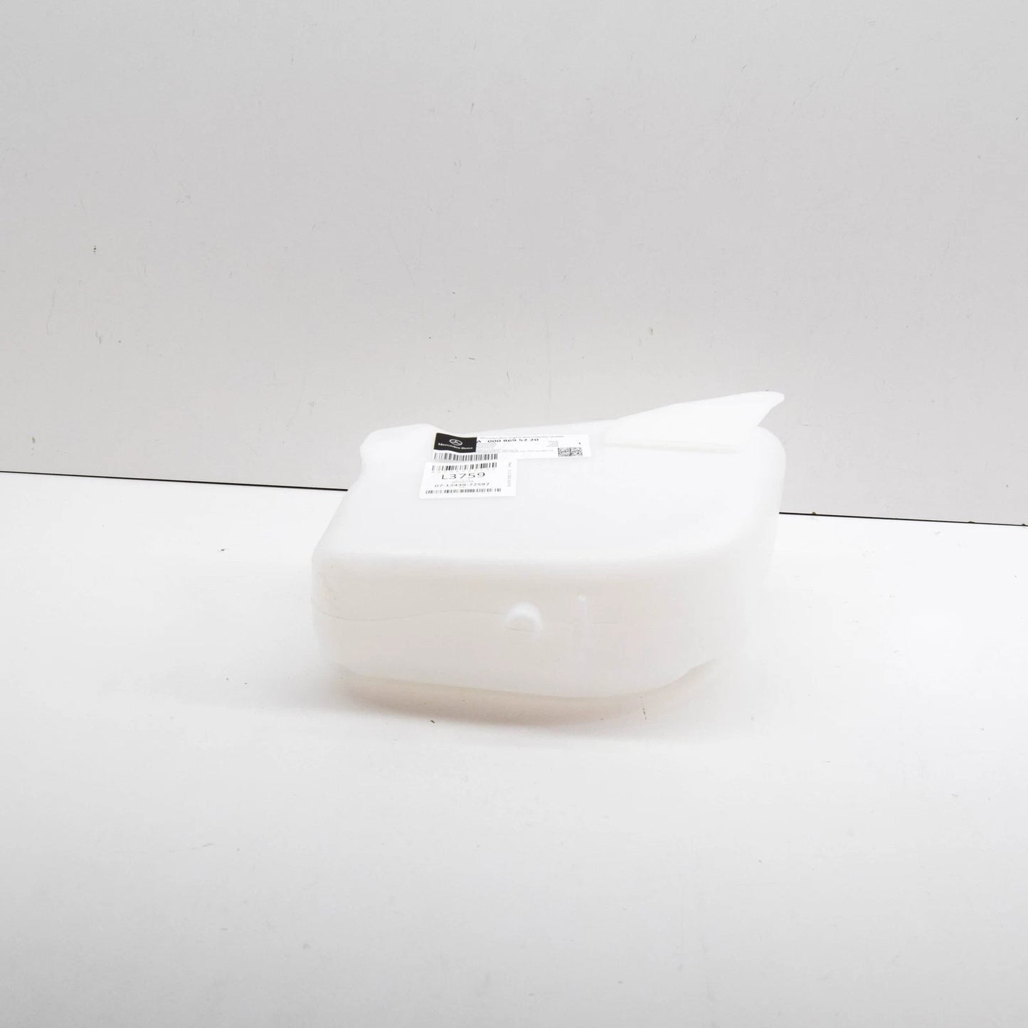 NEW MERCEDES-BENZ VITO BUS W639 WINDOW WASHER TANK A0008695220 ORIGINAL