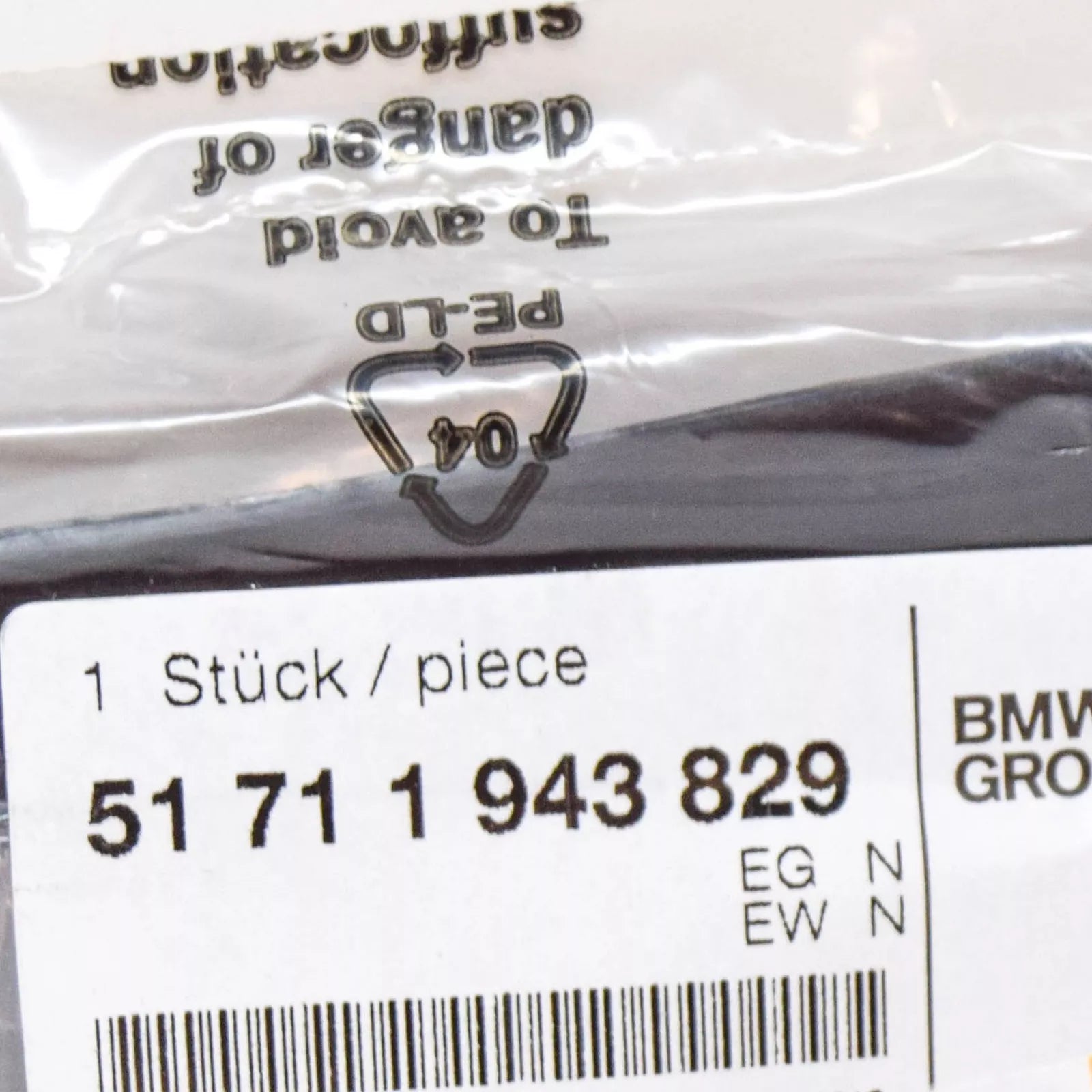 NEW BMW 3 E30 FRONT LEFT WHEEL HOUSING COVER 51711943829 1943829 ORIGINAL