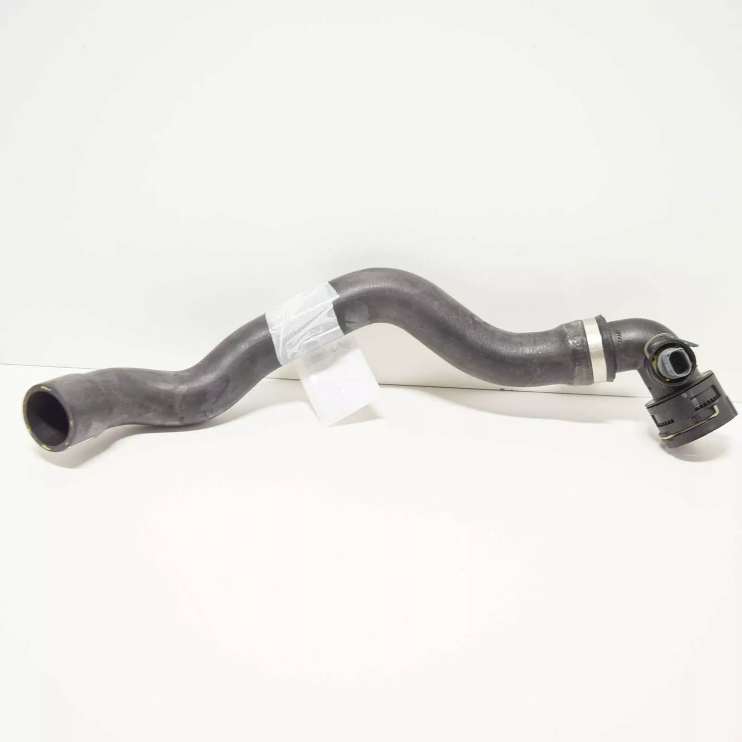 NEW AUDI Q7 4L COOLANT PIPE HOSE 7L6122051T