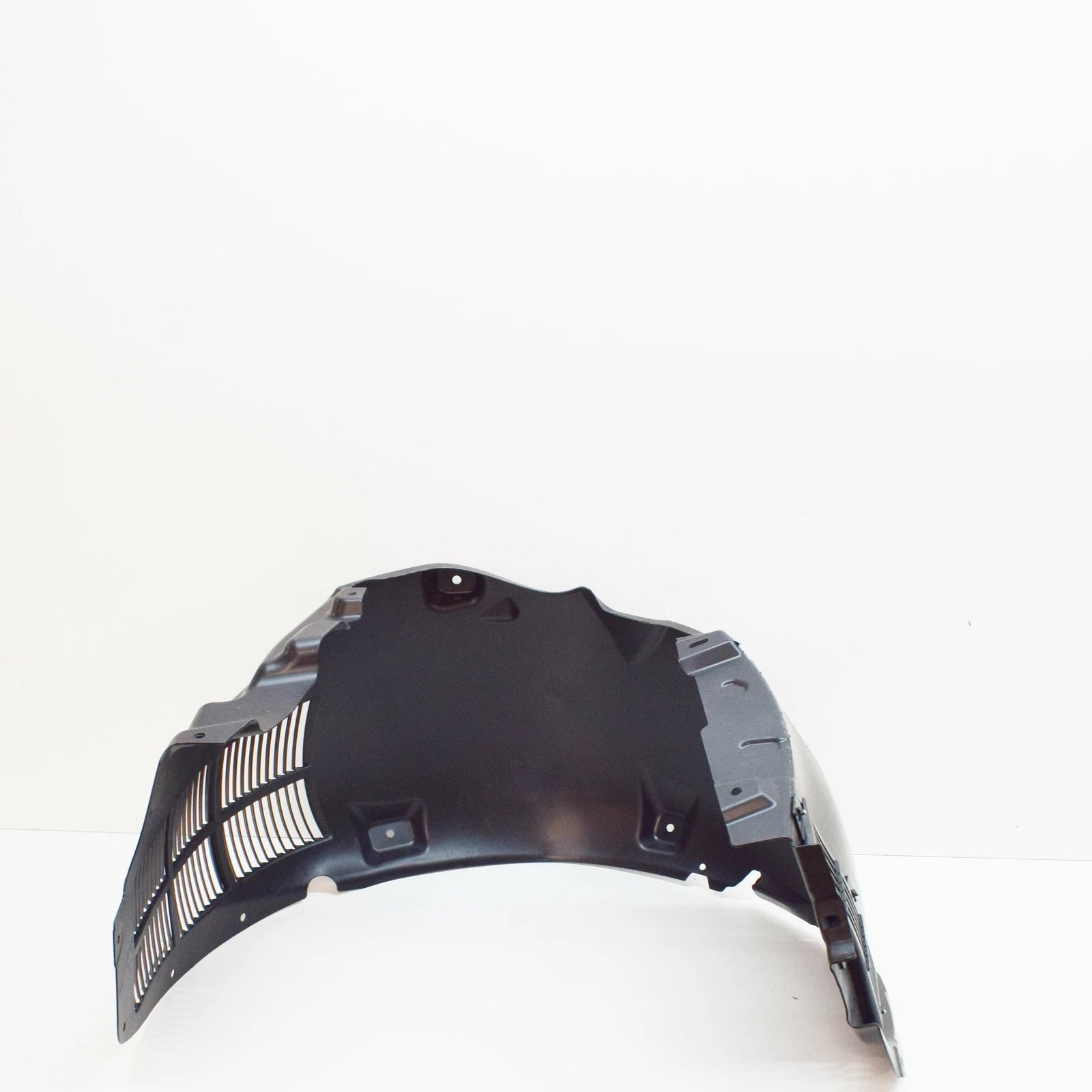 NEW AUDI R8 SPYDER 42 REAR RIGHT INNER FENDER LINER 420810172B ORIGINAL