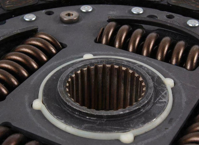 NEW AUDI A4 B8 CLUTCH PLATE 0B1141031L