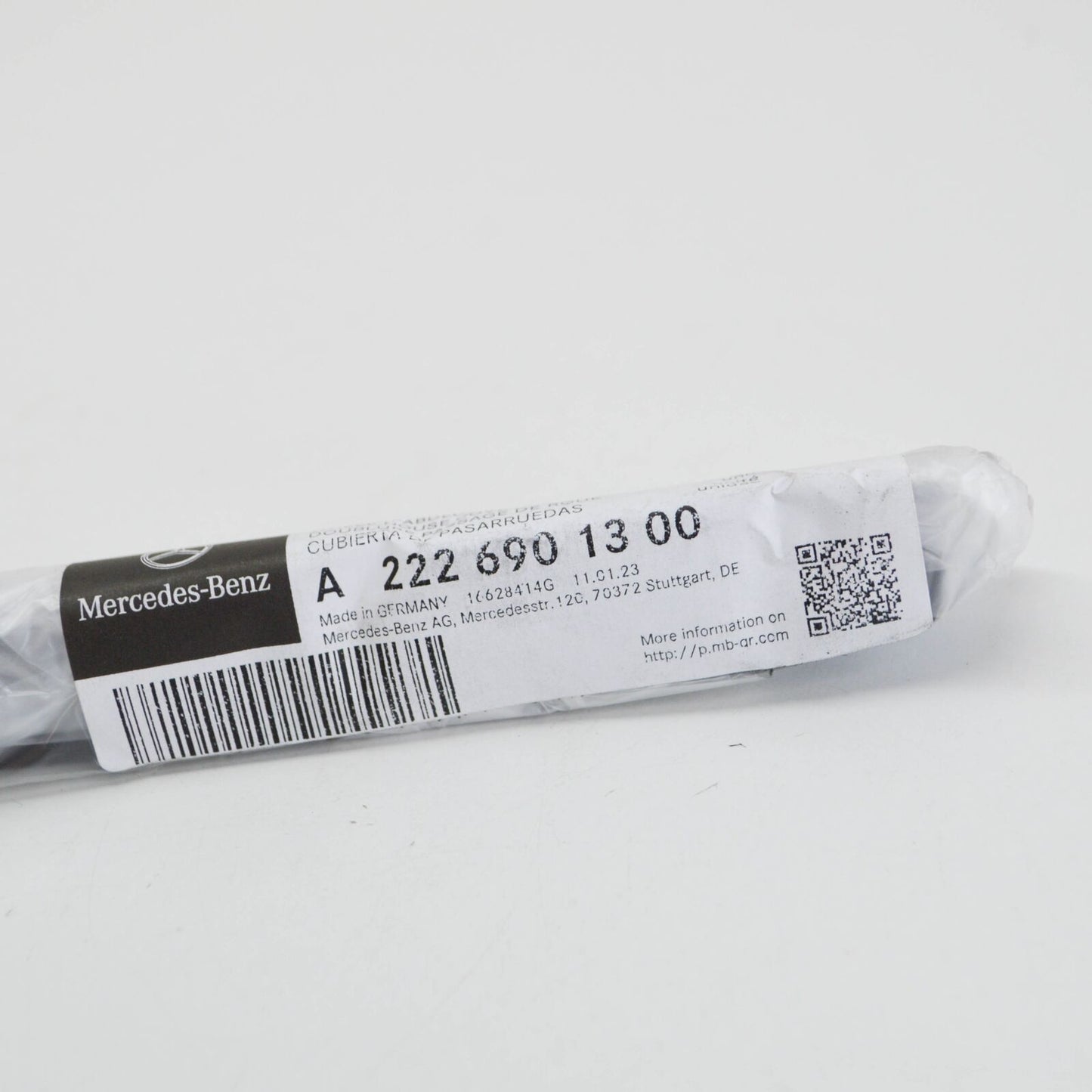 NEW MB S W222 REAR BUMPER RIGHT LOWER WHEEL HOUSE COVERING A2226901300 ORIGINAL