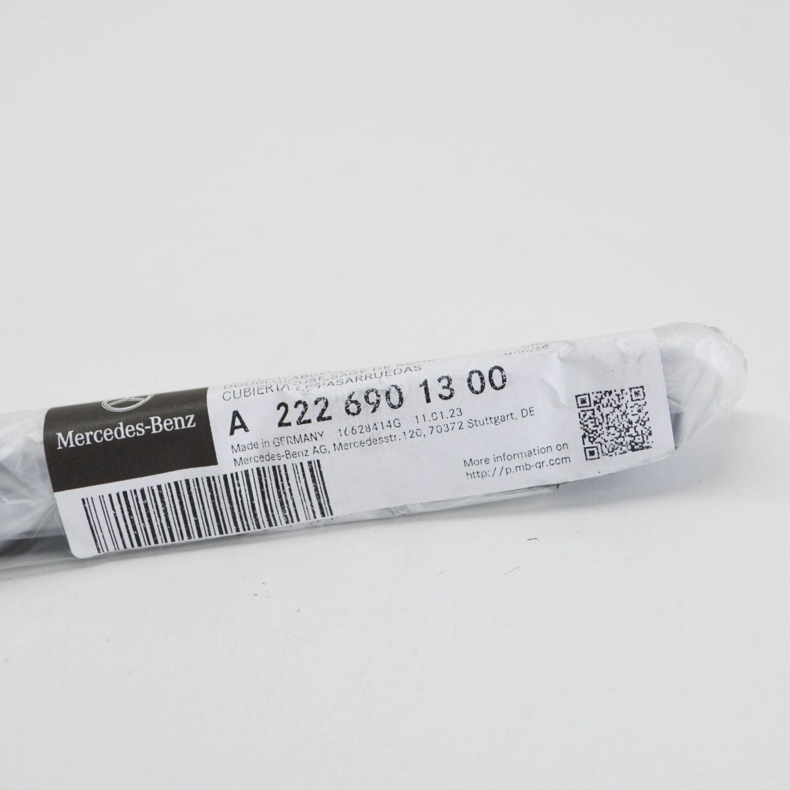 NEW MB S W222 REAR BUMPER RIGHT LOWER WHEEL HOUSE COVERING A2226901300 ORIGINAL