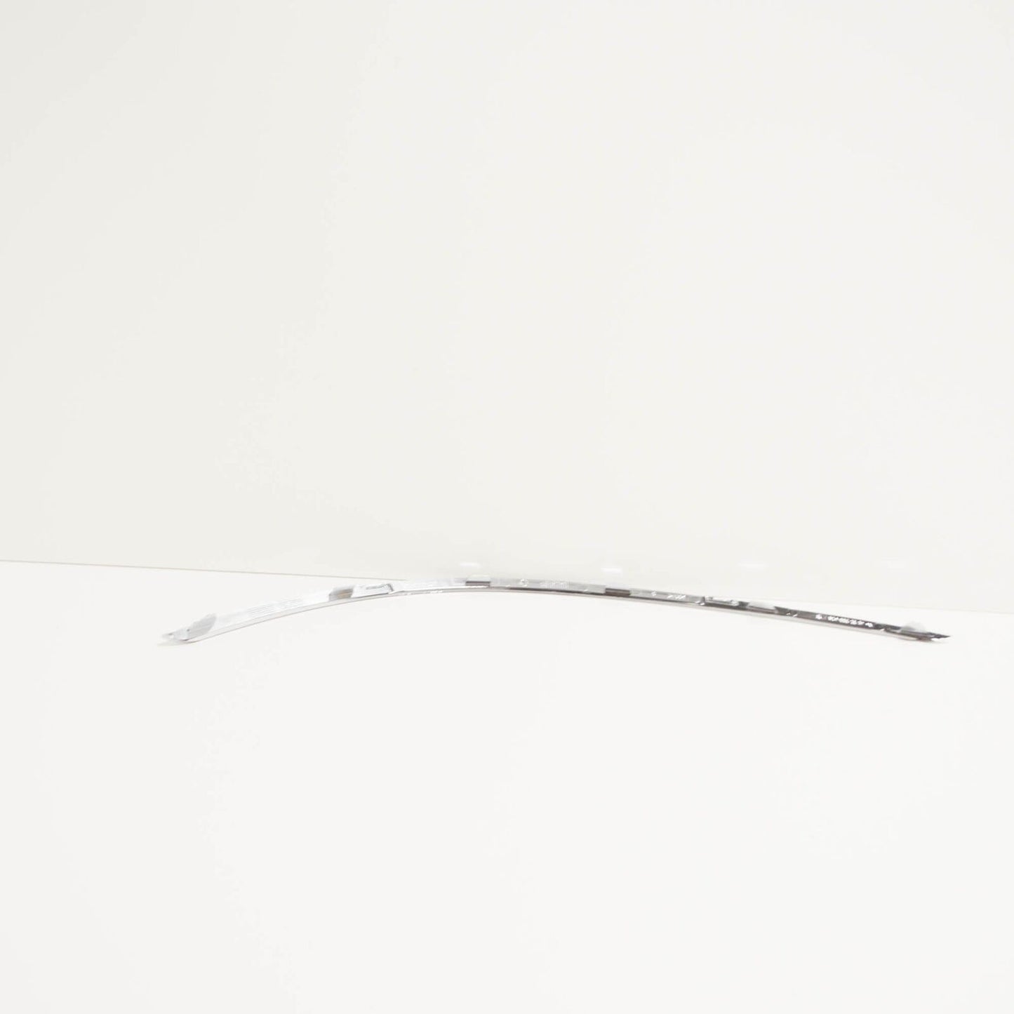 NEW MB C W204 FRONT BUMPER RIGHT CHROME MOULDING TRIM A2048853821 ORIGINAL