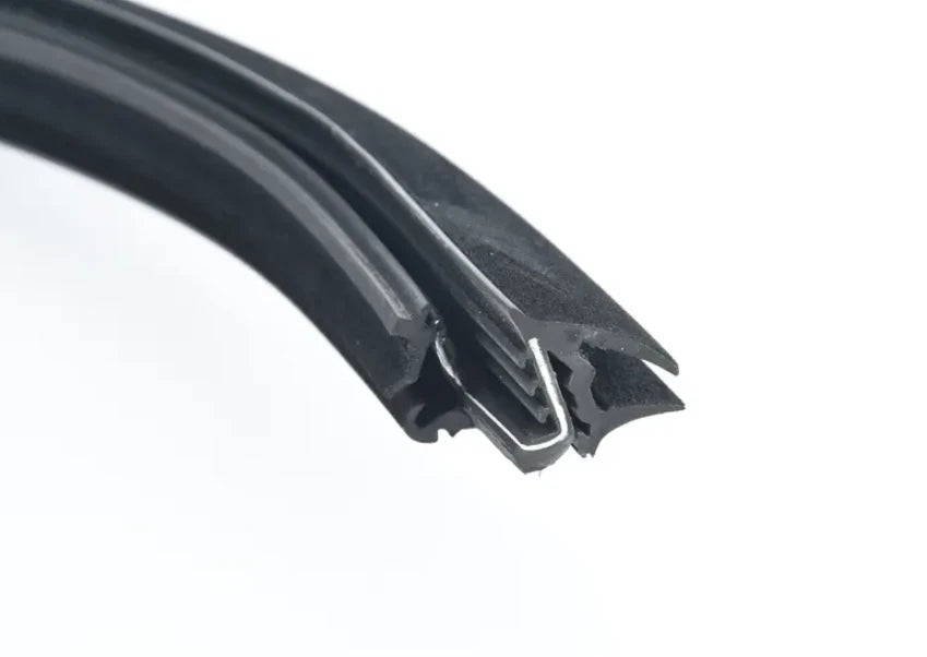 NEW VW PASSAT B7 FRONT LEFT DOOR SEALING RUBBER FRAME 3C4837431F5AP ORIGINAL