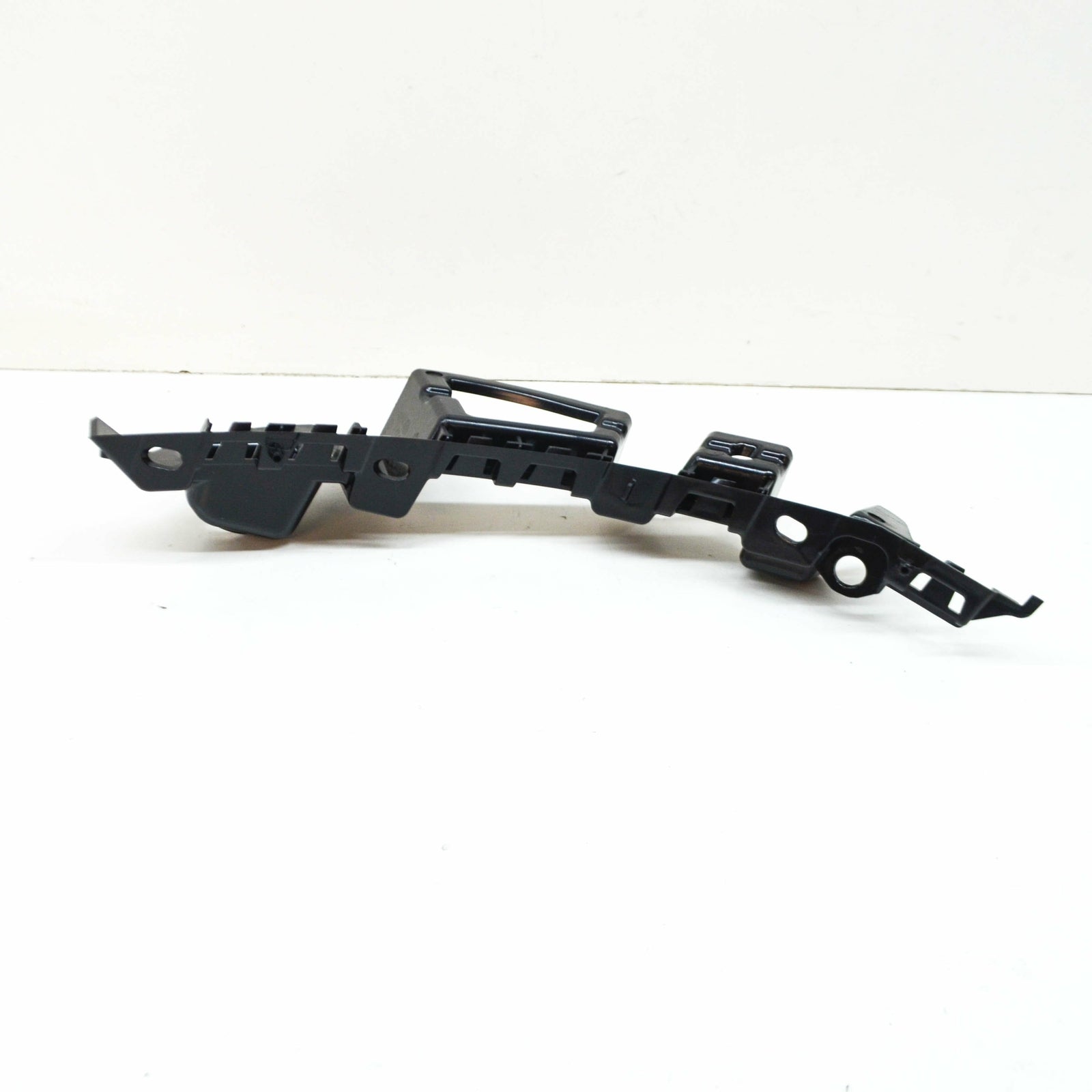 NEW MERCEDES-BENZ SPRINTER W910 FRONT RIGHT BUMPER BRACKET A9108850500 ORIGINAL