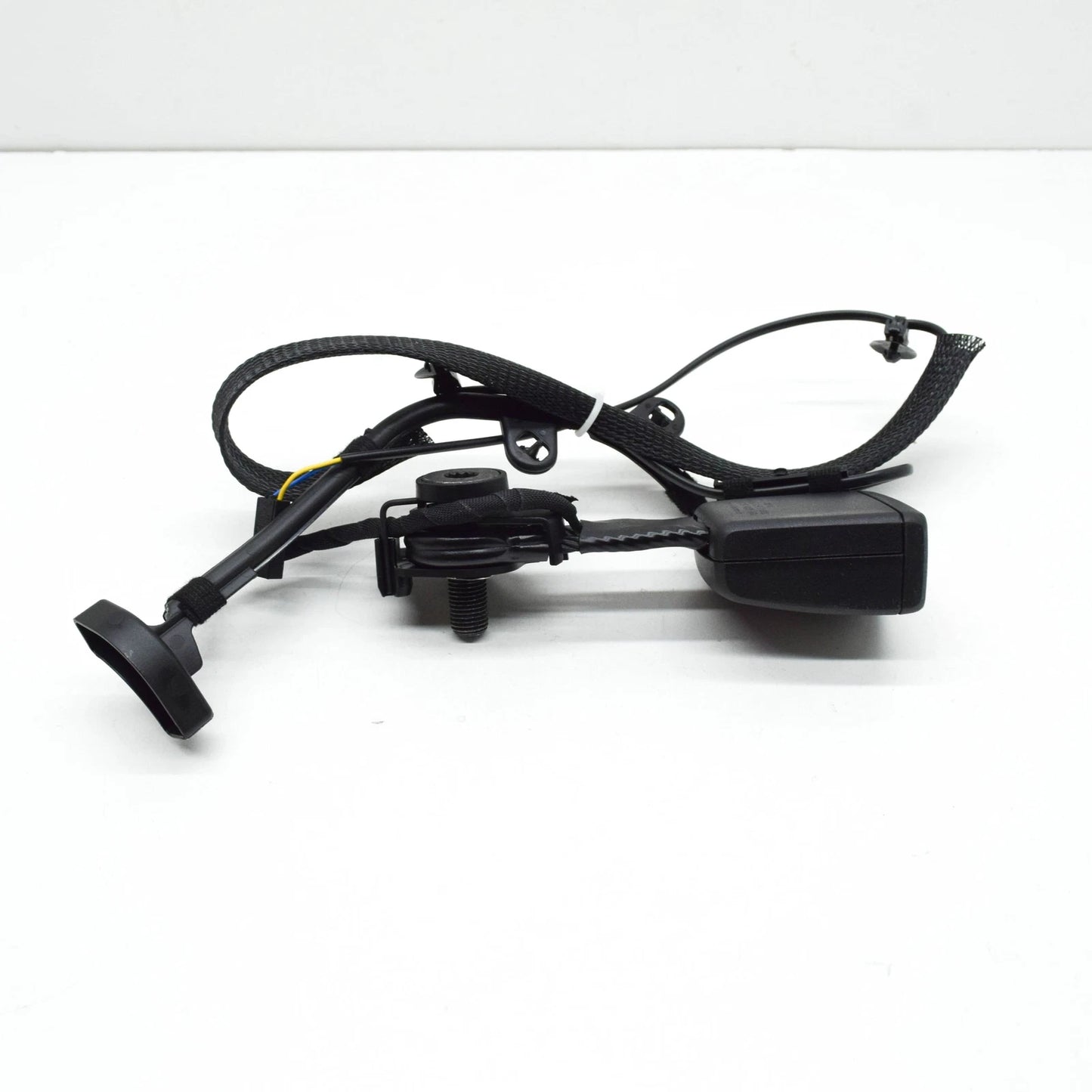 NEW VOLKSWAGEN TIGUAN AD MK2 REAR RIGHT SEAT BELT LATCH 5NA857754BMNB ORIGINAL