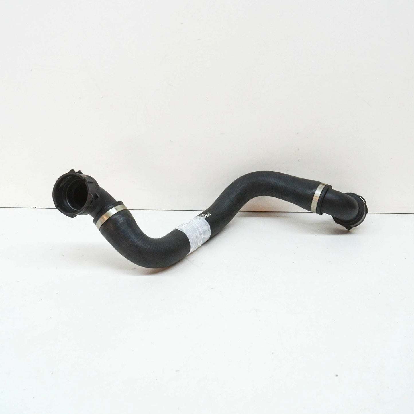 NEW MERCEDES-BENZ E W213 RIGHT WATER COOLING RADIATOR HOSE A2535014282