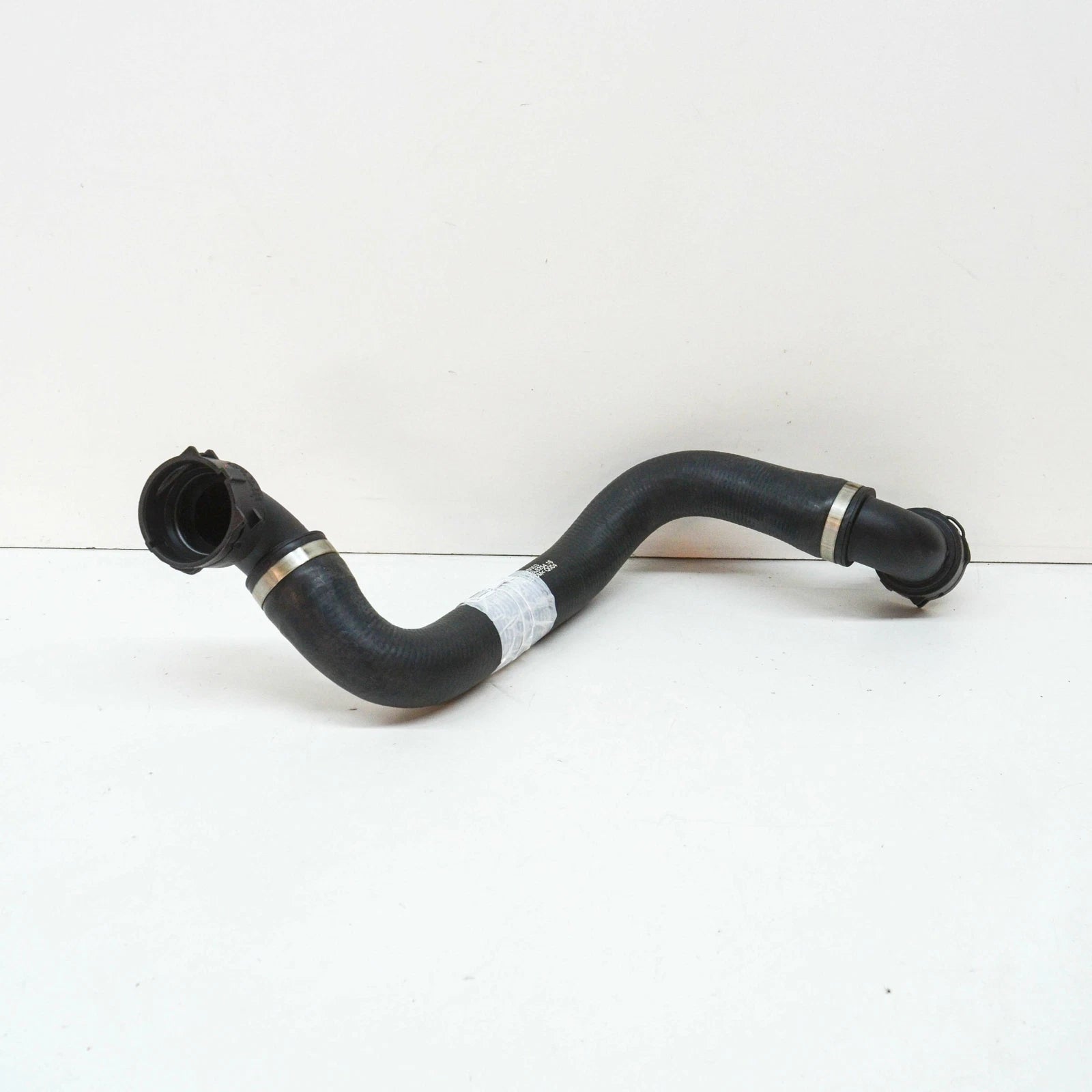 NEW MERCEDES-BENZ E W213 RIGHT WATER COOLING RADIATOR HOSE A2535014282