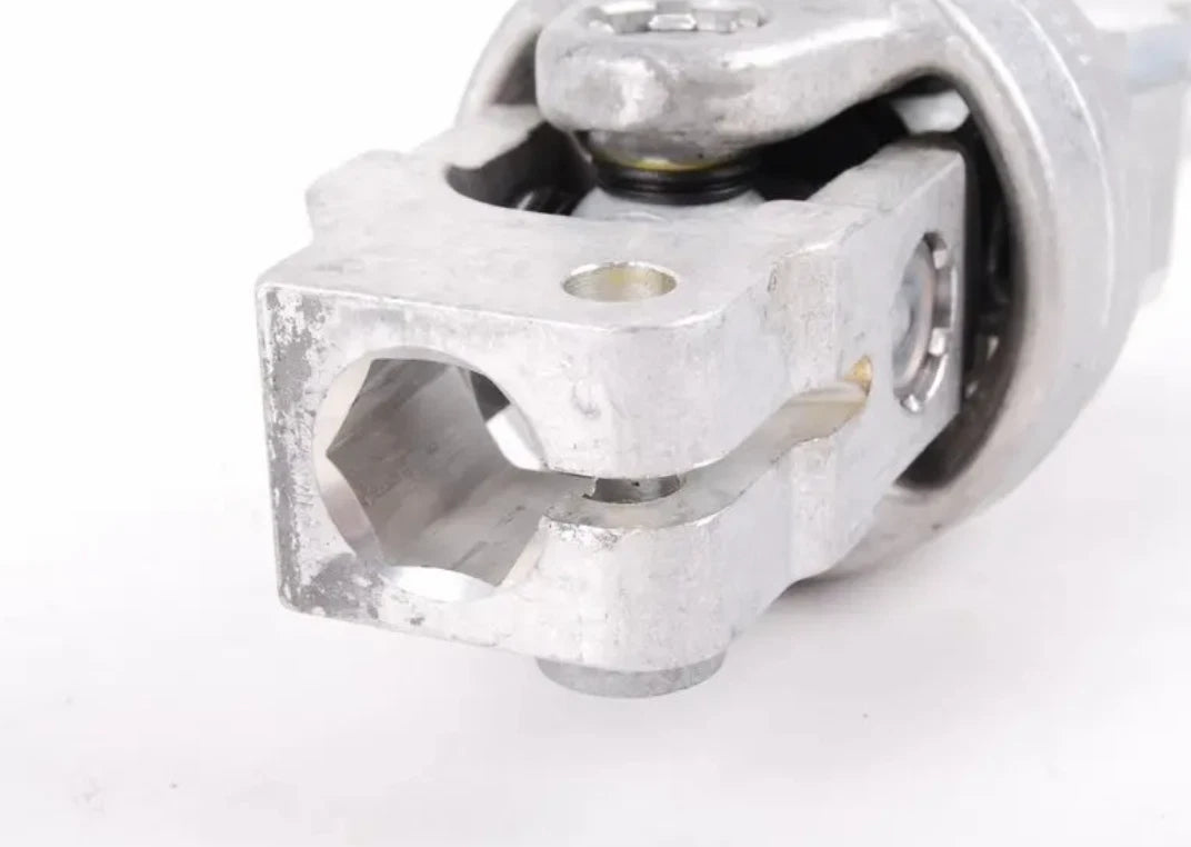 NEW BMW X5 E53 STEERING SHAFT KNUCKLE 32306762277 6762277 ORIGINAL