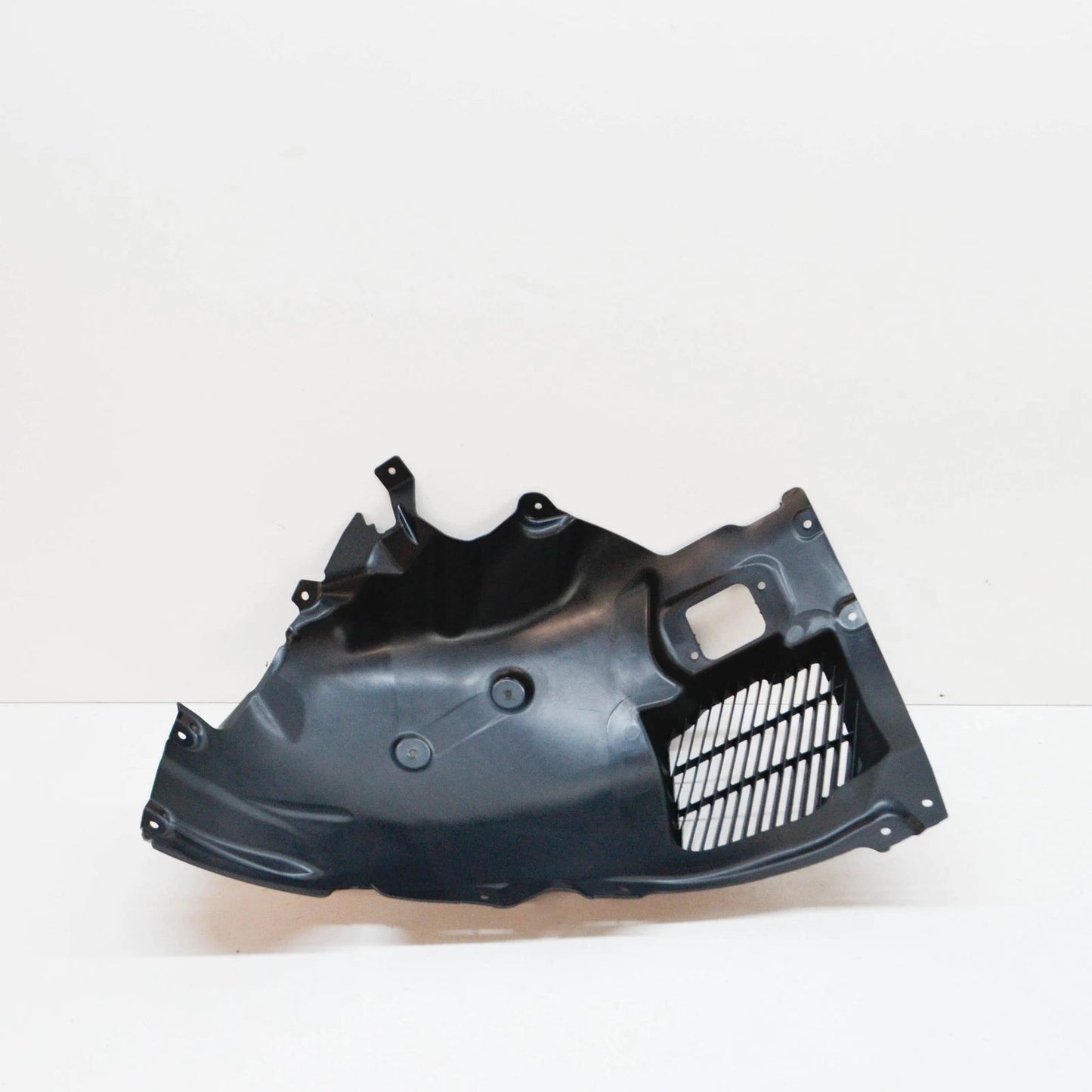 NEW BMW 3 G20,G28 FRONT LEFT INNER FENDER FRONT PART 7340909 51717340909