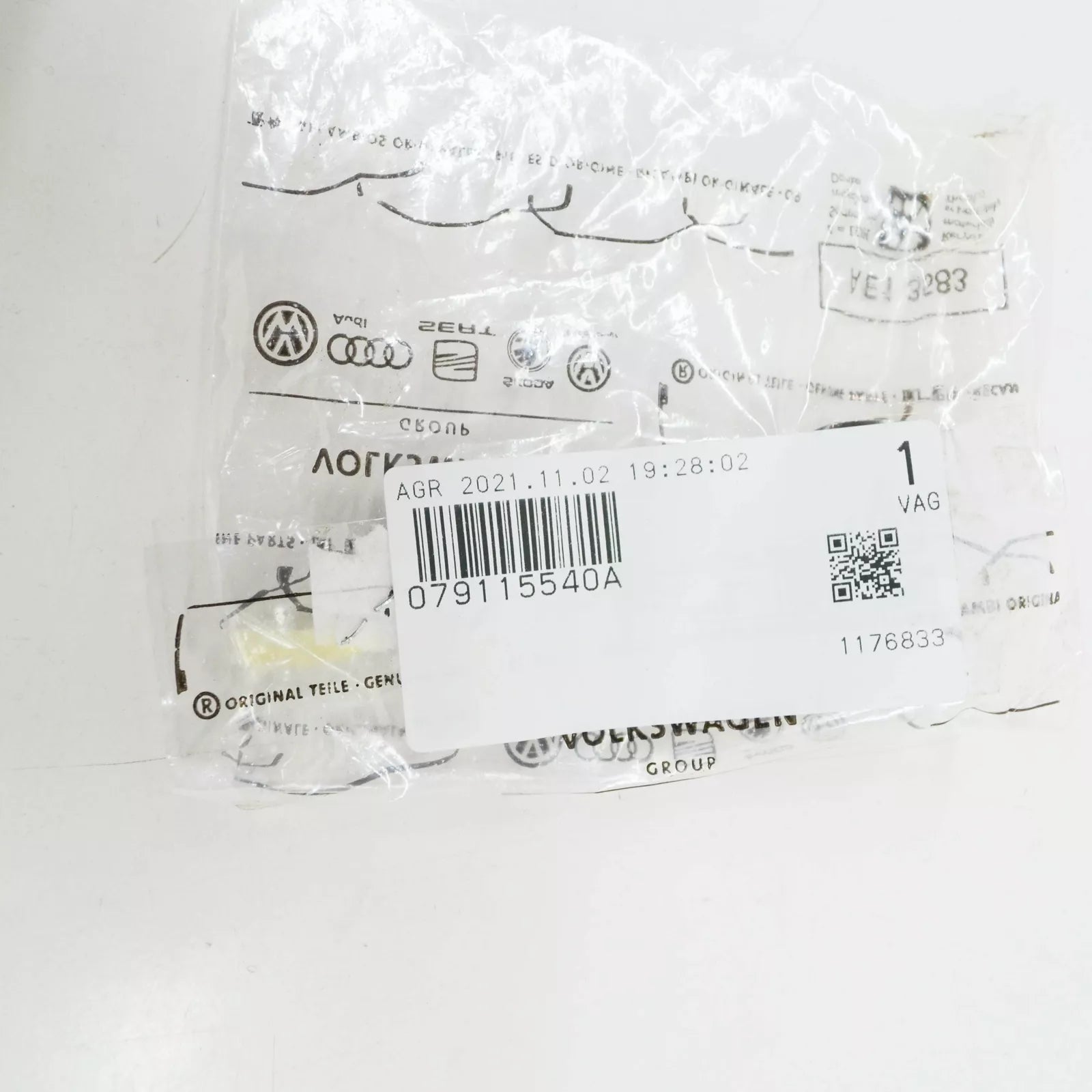 NEW AUDI A4 B7 ENGINE OIL SPRAY VALVE JET 079115540A