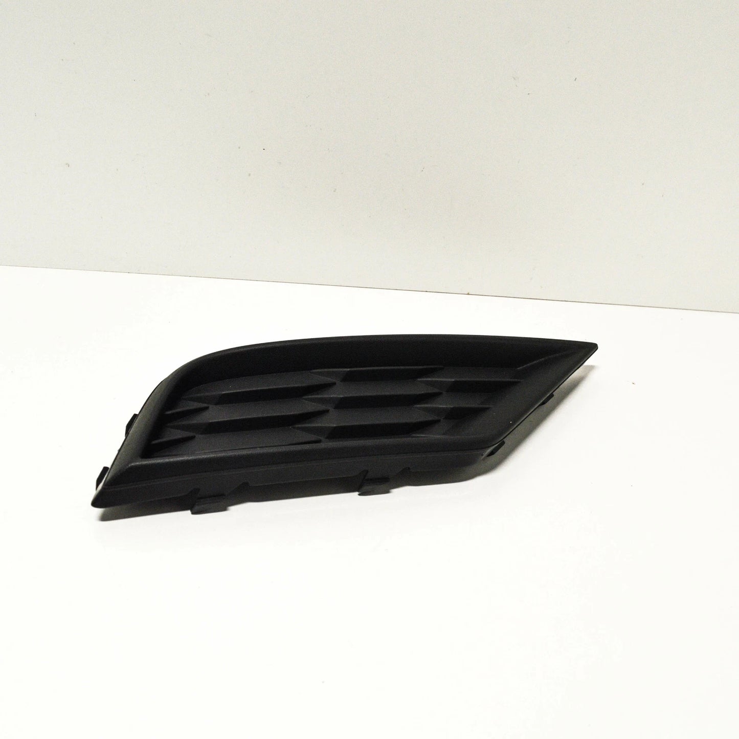 NEW VOLKSWAGEN TIGUAN MK2 FRONT BUMPER RIGHT OUTER GRILLE 5NN8536669B9