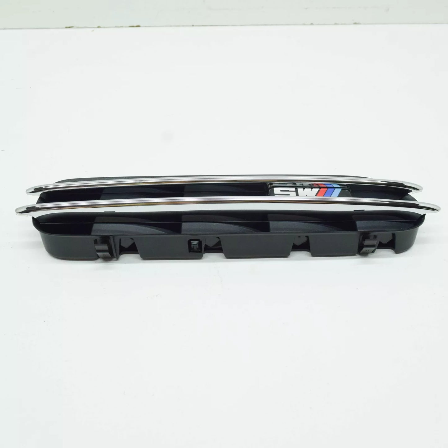 NEW BMW 5 E60 M5 FRONT LEFT FENDER WING GRILLE TRIM 51137896849 ORIGINAL