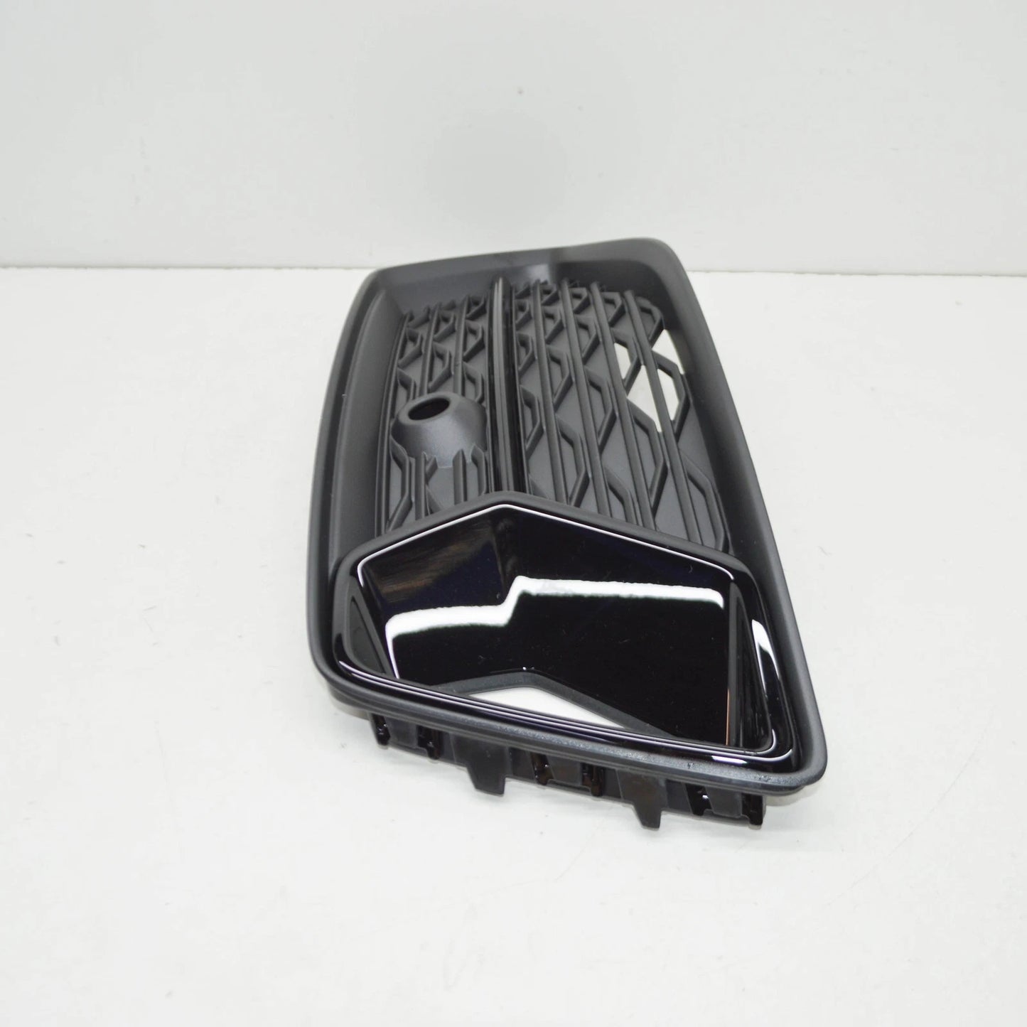 NEW AUDI A6 C8 AVANT FRONT RIGHT BUMPER GRILLE 4K0807648DT94