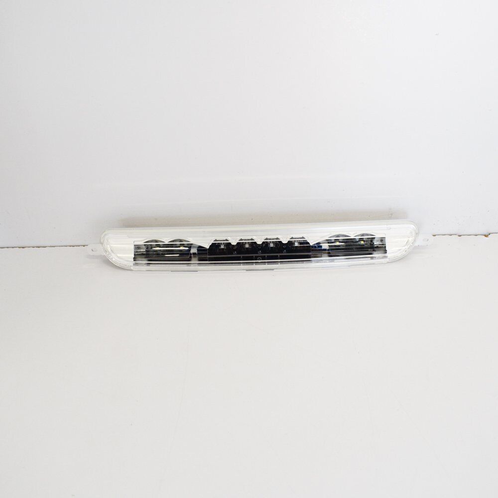 NEW MERCEDES BENZ CLS C218 REAR FOG LIGHT A2189062100 ORIGINAL