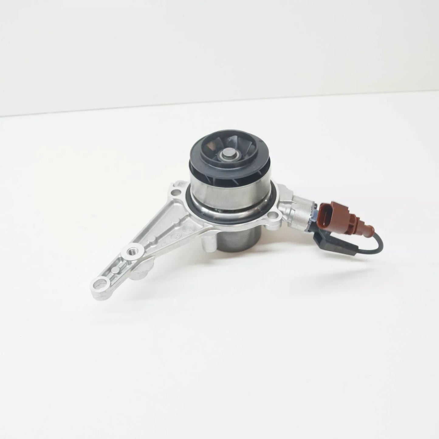 NEW VOLKSWAGEN ARTEON 3H WATER PUMP 05L121011D 2019 ORIGINAL