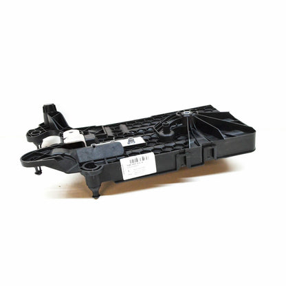 NEW VOLKSWAGEN PASSAT B8 3G BATTERY PAD 5Q0915331K 2015