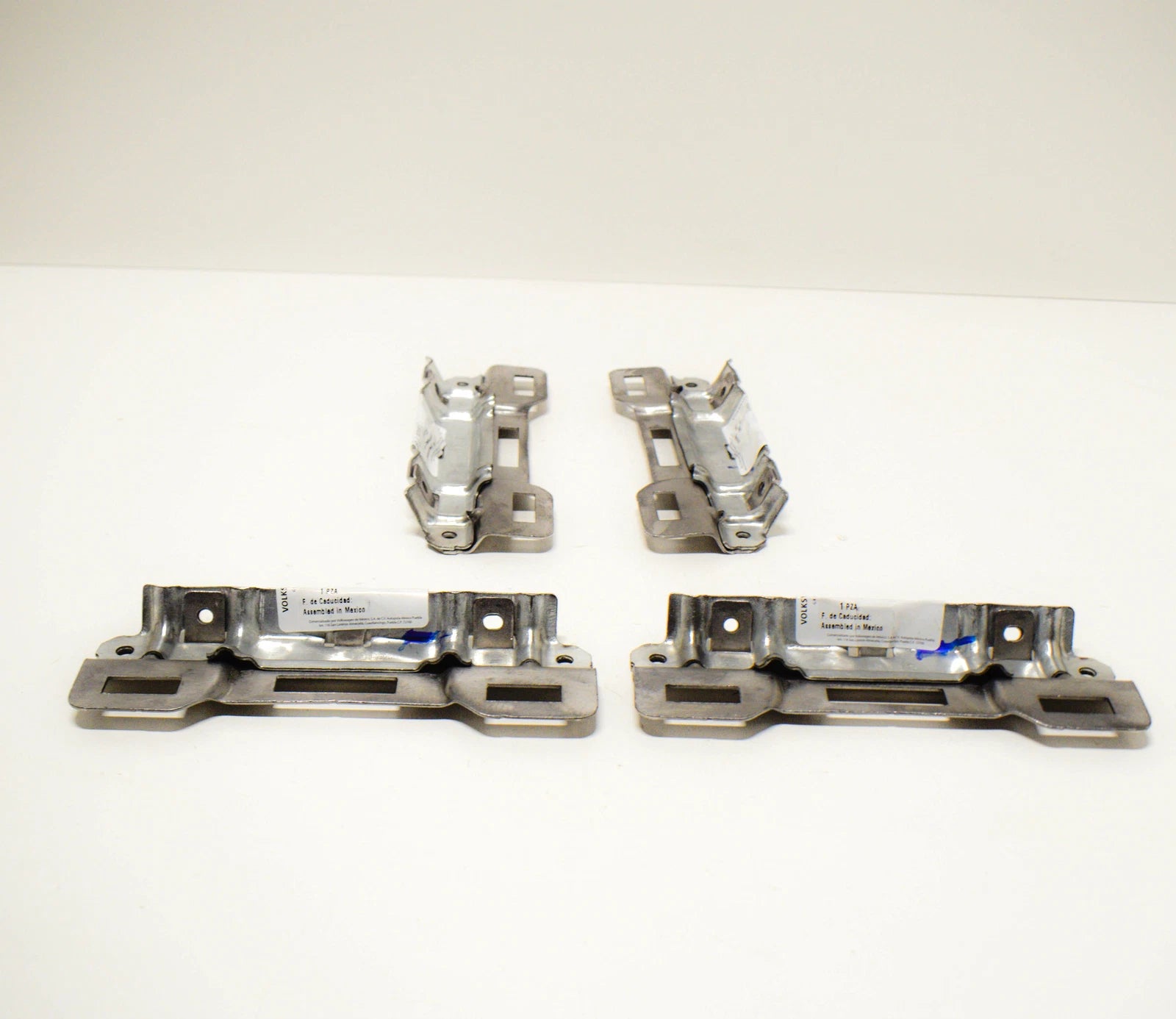 NEW VOLKSWAGEN GOLF MK7 GRAB HANDLE BRACKET X4 5GM858687D ORIGINAL