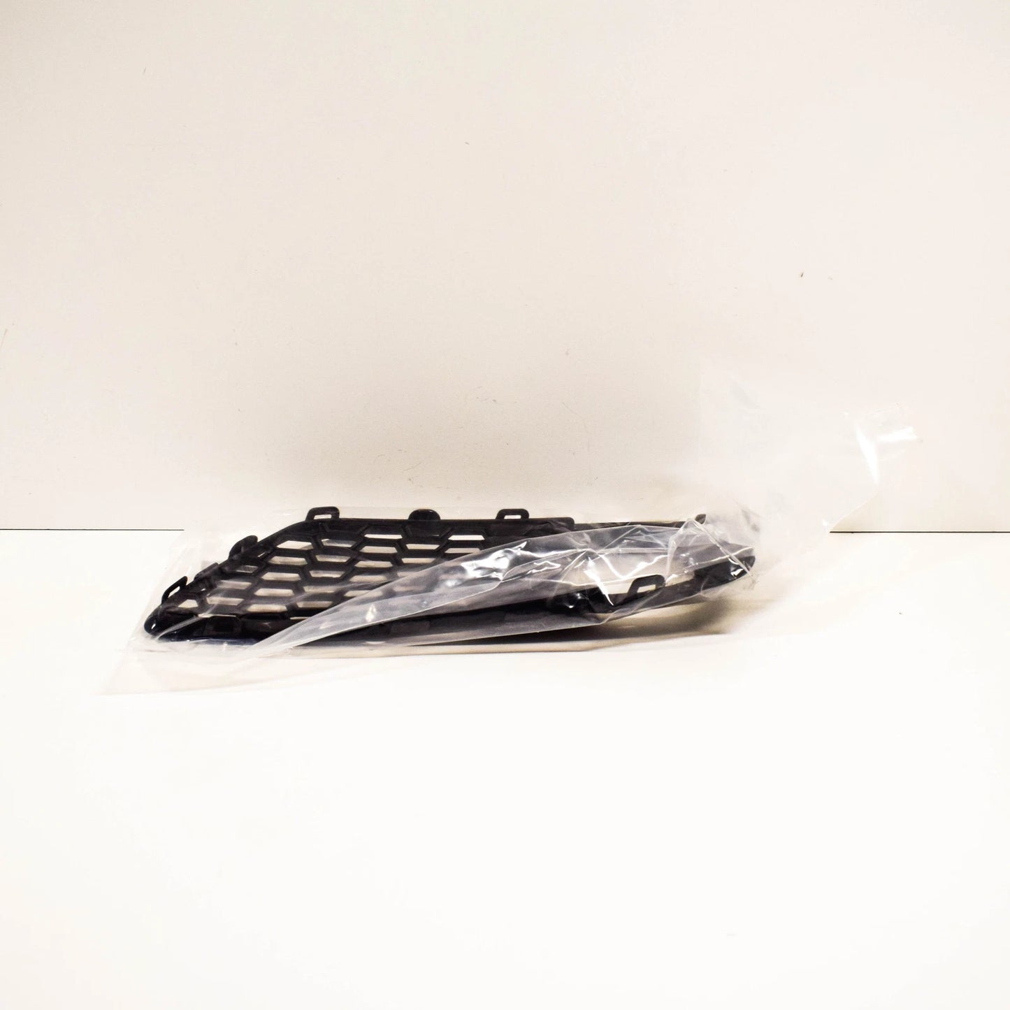 NEW BMW 5 GRAN TURISMO F07 FRONT RIGHT M AIR INLET GRILLE 51118050056 ORIGINAL