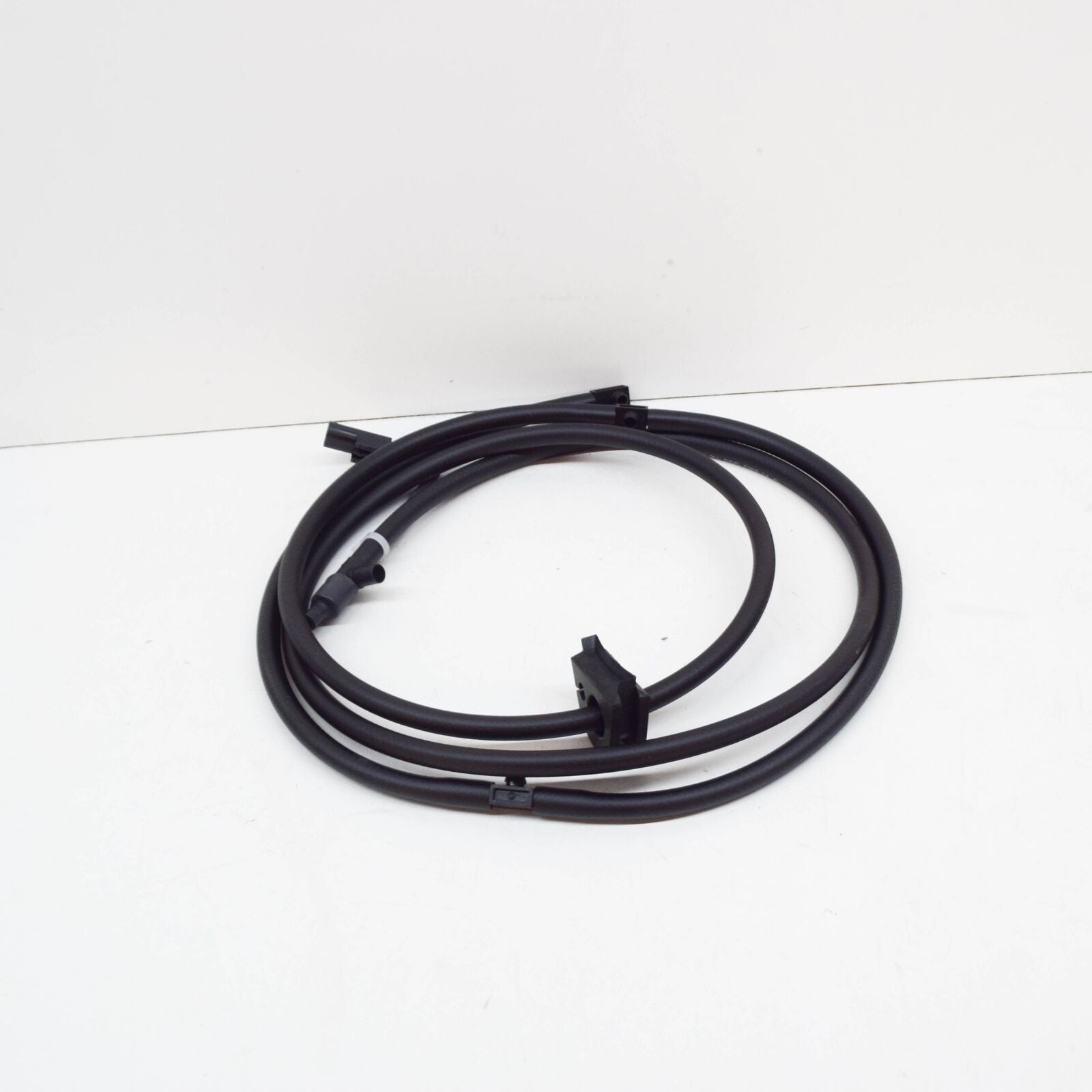 NEW MB CL C215 WINDSHIELD WASHER CONNECTOR HOSE A2208601292 ORIGINAL
